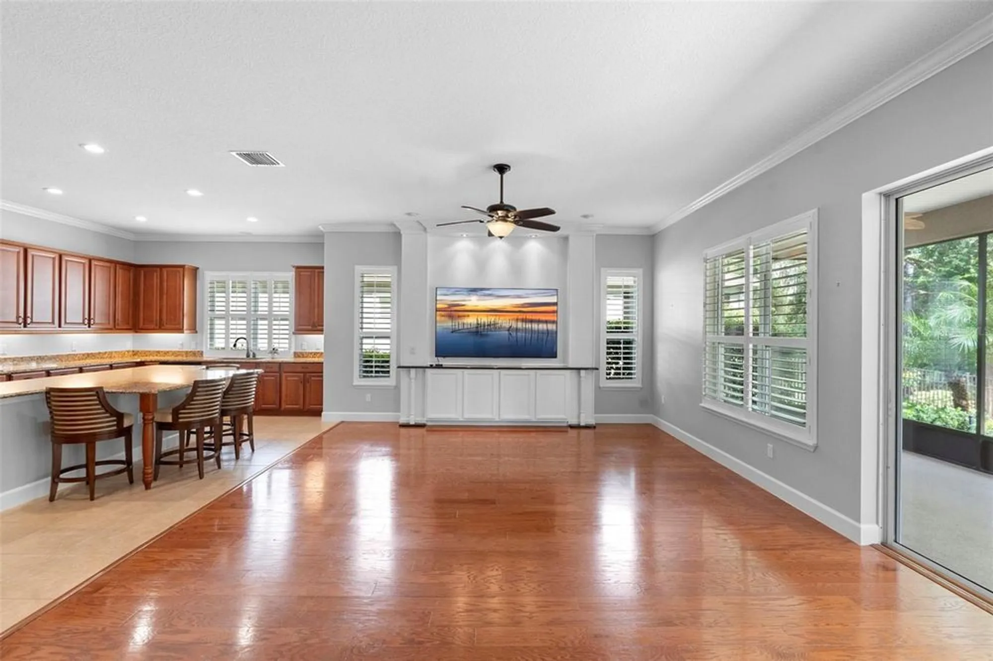 Property Slideshow image 24 of 47 | 1128 heron point way, Deland, FL, 32724