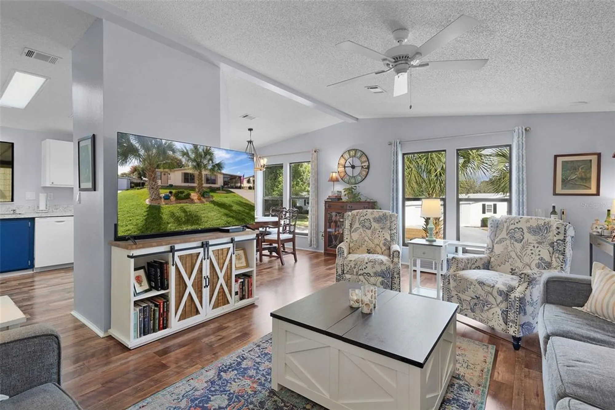 Property Slideshow image 16 of 42 | 1717 palm aire dr, Lady Lake, FL, 32159