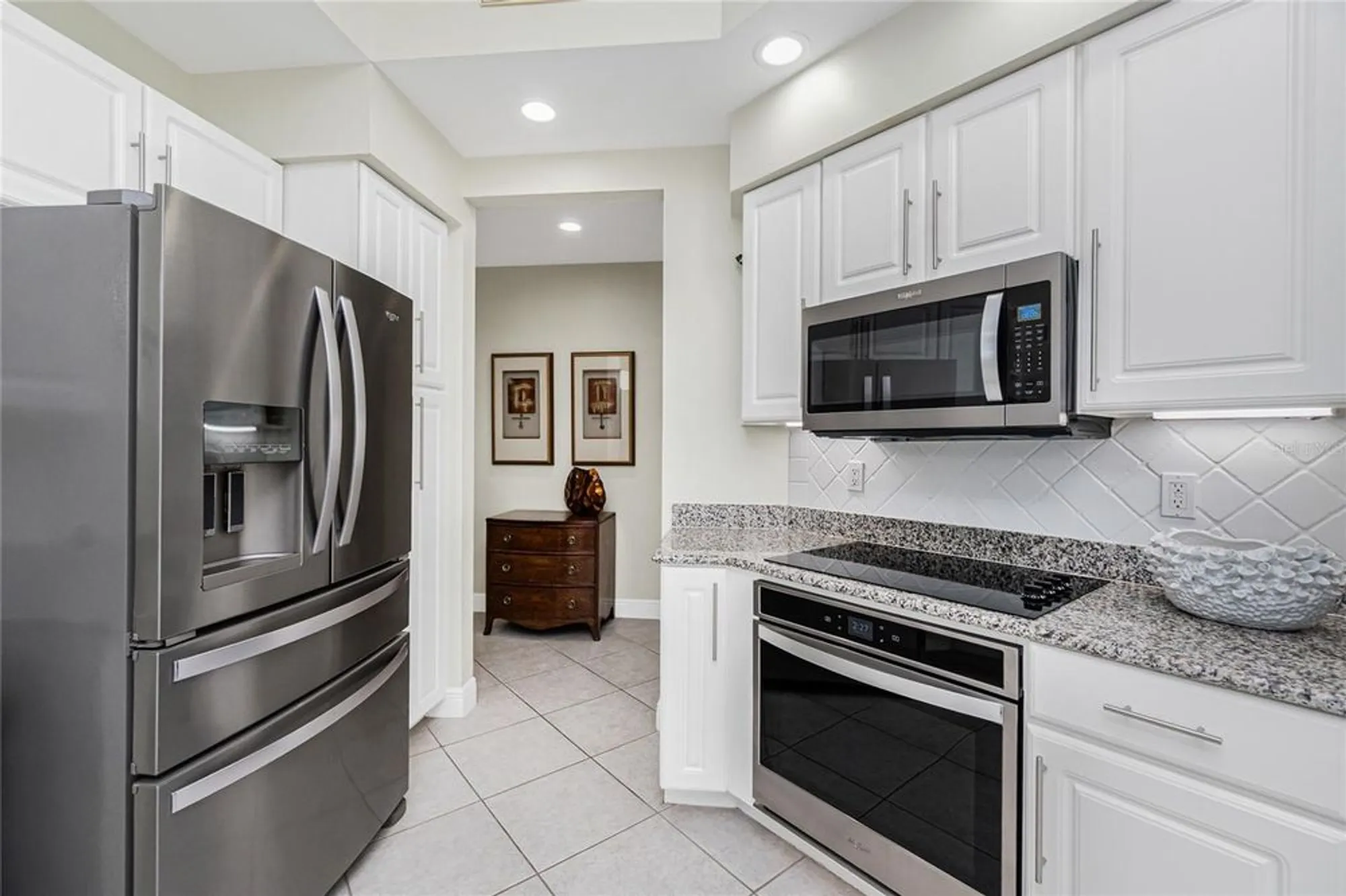 Property Slideshow image 19 of 65 | 3313 sunset key cir 701, Punta Gorda, FL, 33955