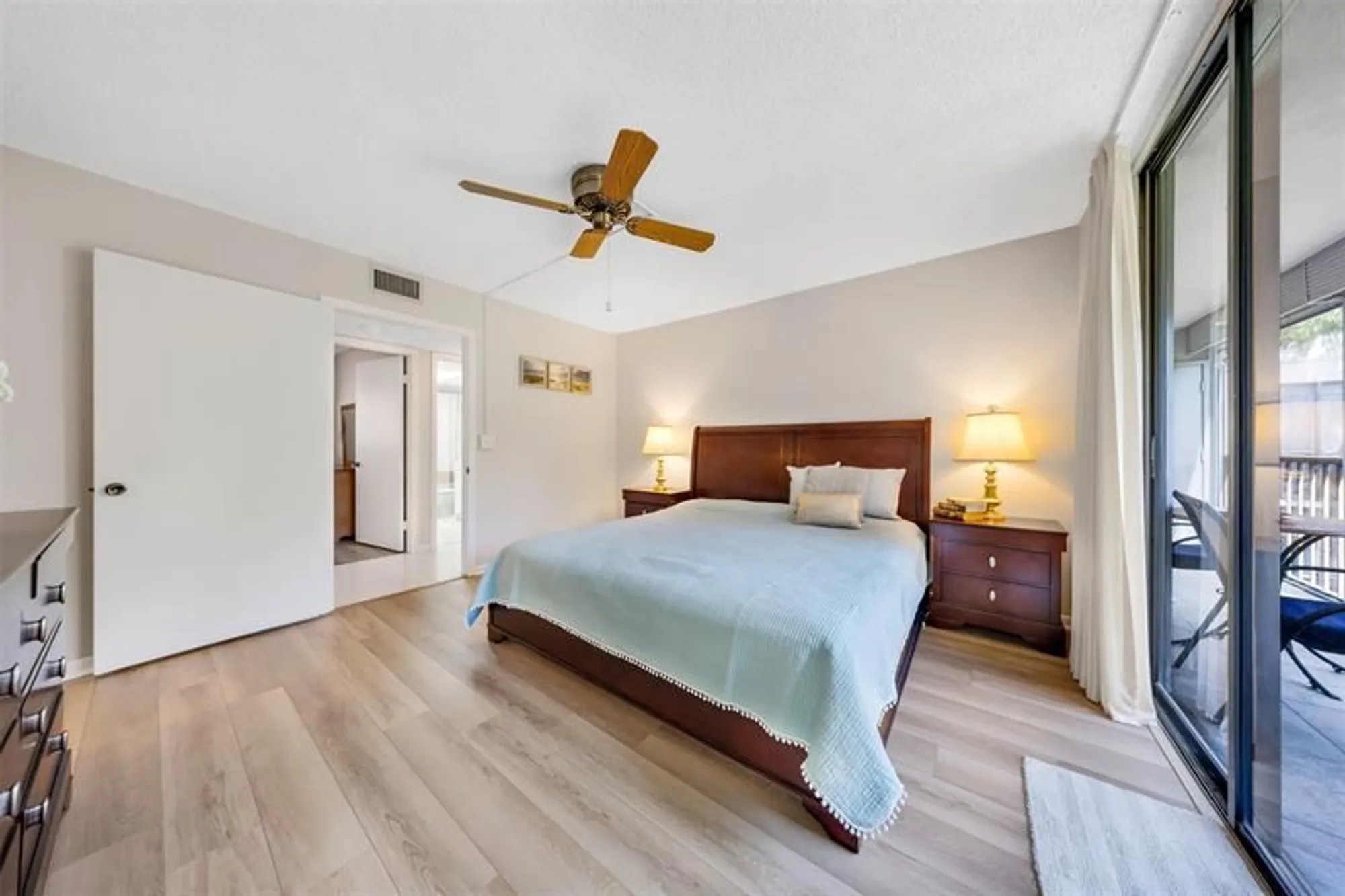 Property Slideshow image 17 of 24 | 5250 las verdes cir apt 317, Delray Beach, FL, 33484