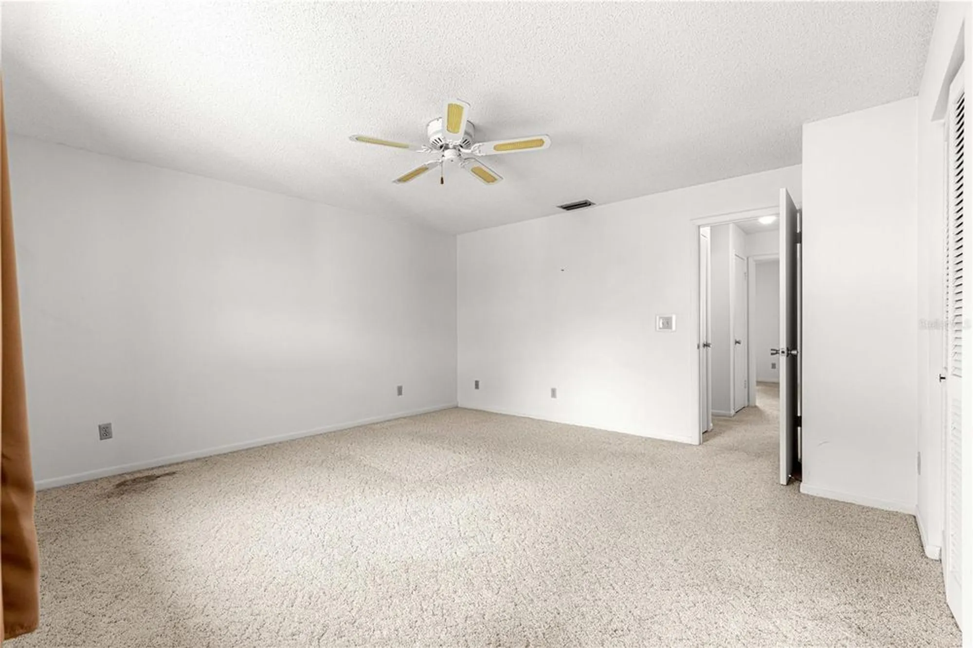 Property Slideshow image 16 of 22 | 8705 sw 95th st c, Ocala, FL, 34481