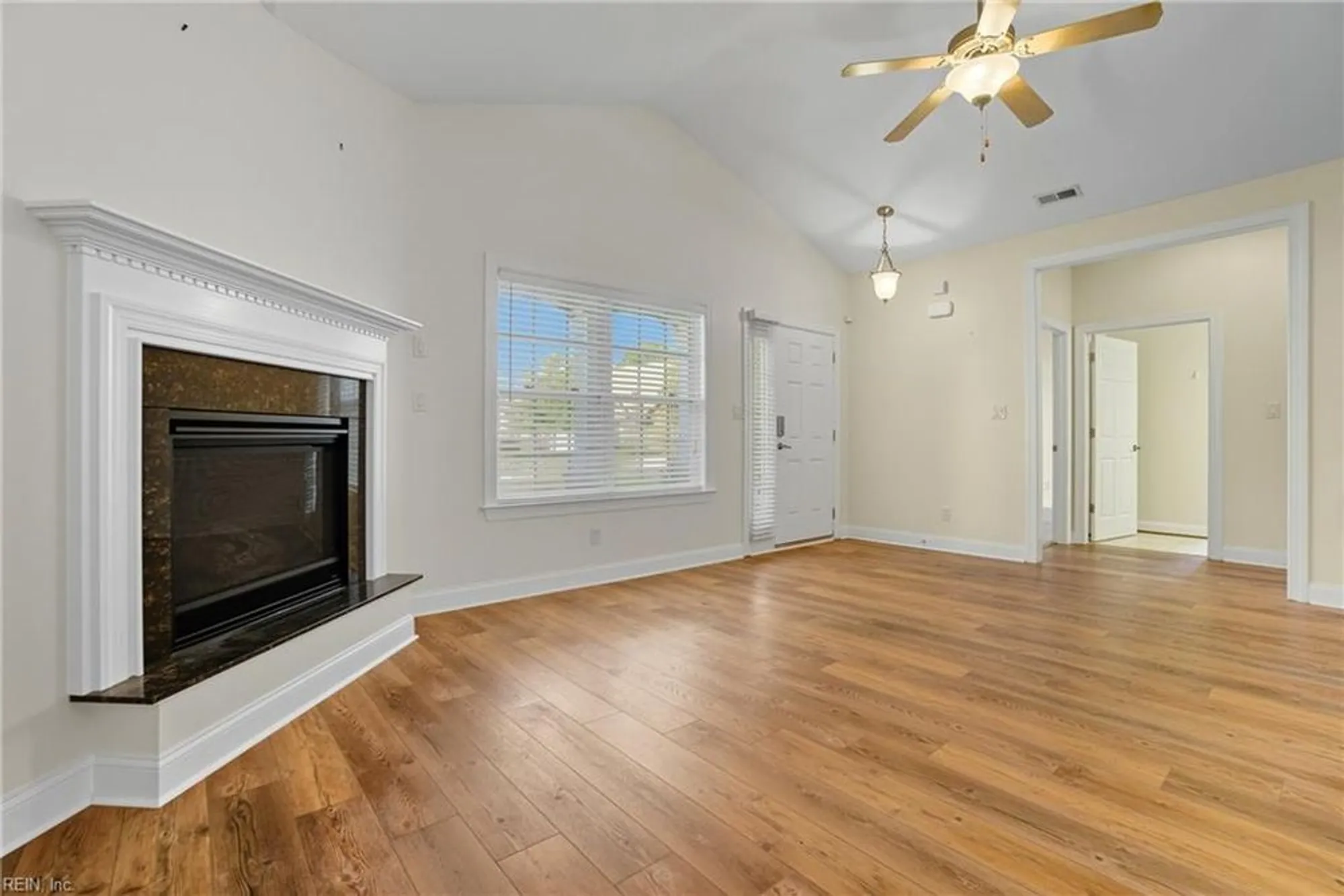 Property Slideshow image 6 of 34 | 1439 thistlewood ln, Chesapeake, VA, 23320