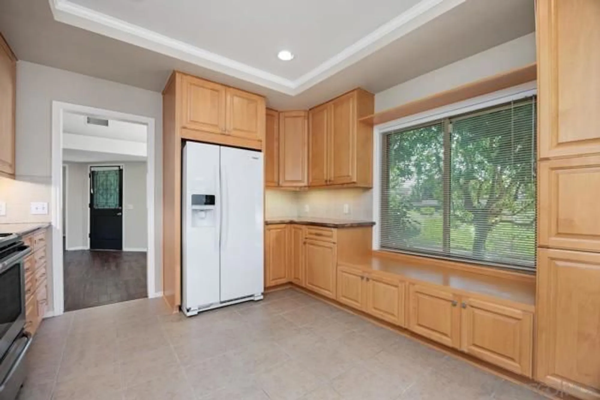 Property Slideshow image 6 of 29 | 17604 camino ancho, San Diego, CA, 92128