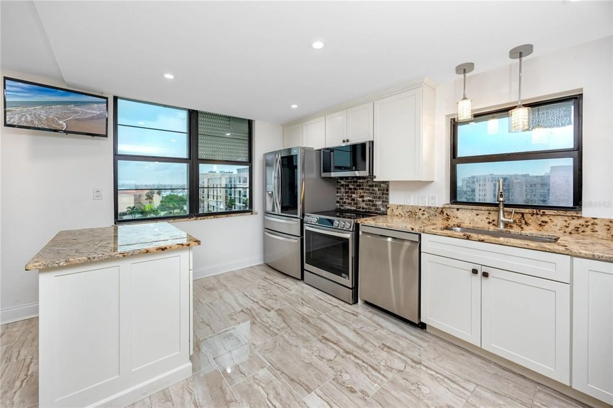 Property Slideshow image 5 of 54 | 7300 sun island dr 706, South Pasadena, FL, 33707