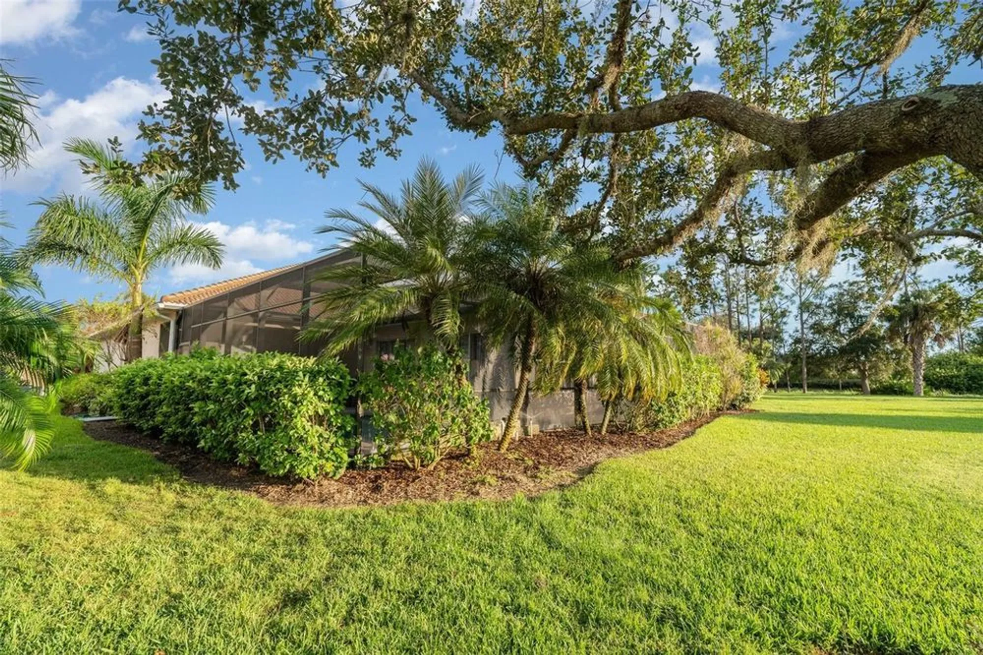 Property Slideshow image 11 of 20 | 1011 creek nine dr, North Port, FL, 34291