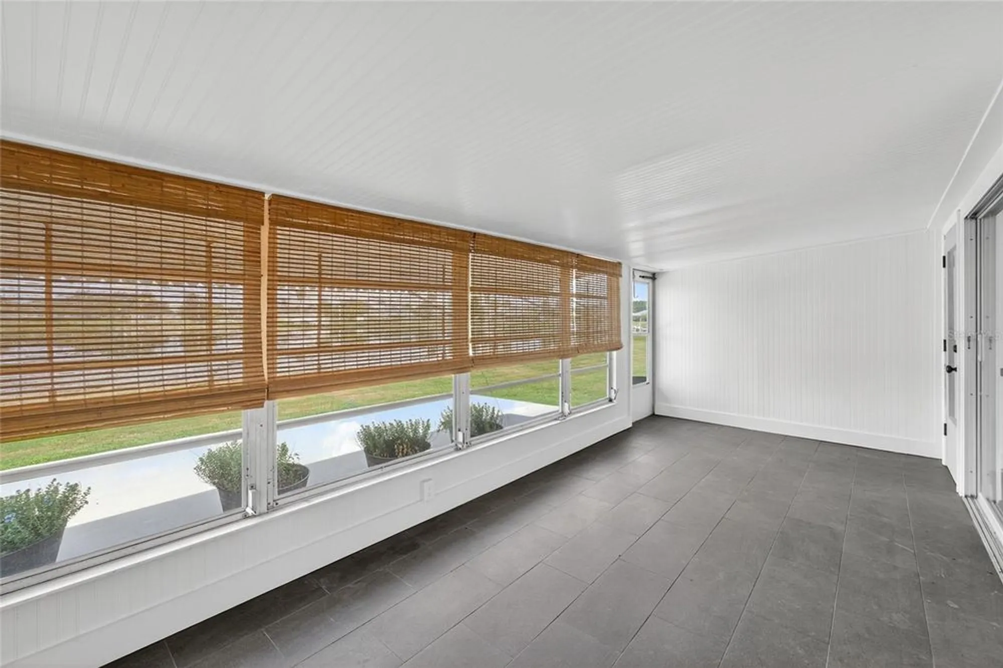 Property Slideshow image 45 of 68 | 1012 augusta dr, Sun City Center, FL, 33573