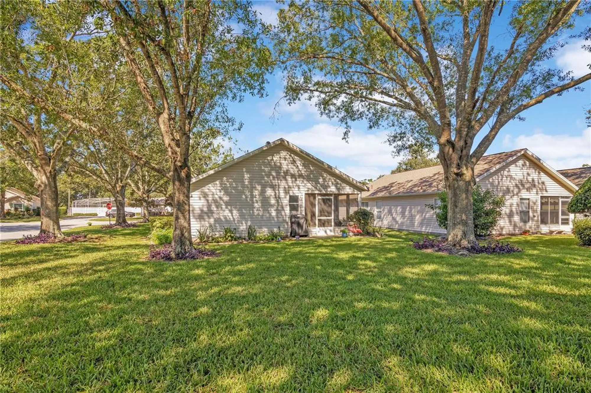 Property Slideshow image 22 of 39 | 25036 cranes roost cir, Leesburg, FL, 34748