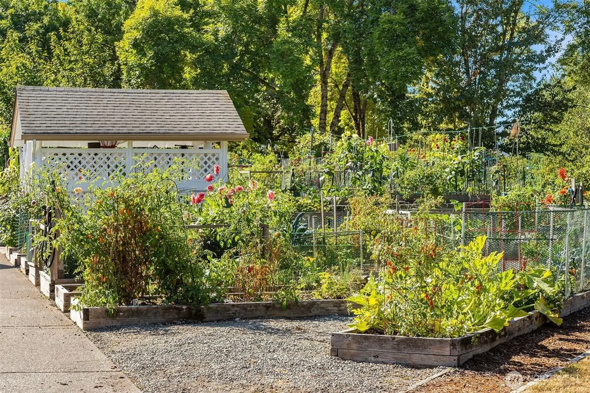 Property Slideshow image 29 of 40 | 4535 providence point pl 103, Issaquah, WA, 98029