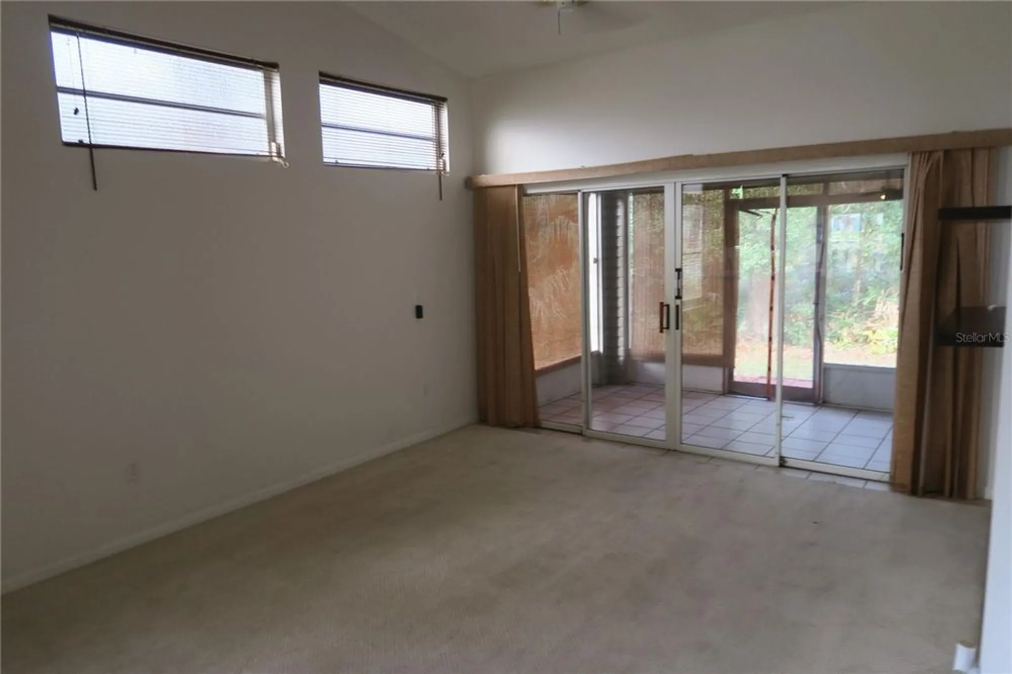 Property Slideshow image 10 of 72 | 32512 oak park dr, Leesburg, FL, 34748