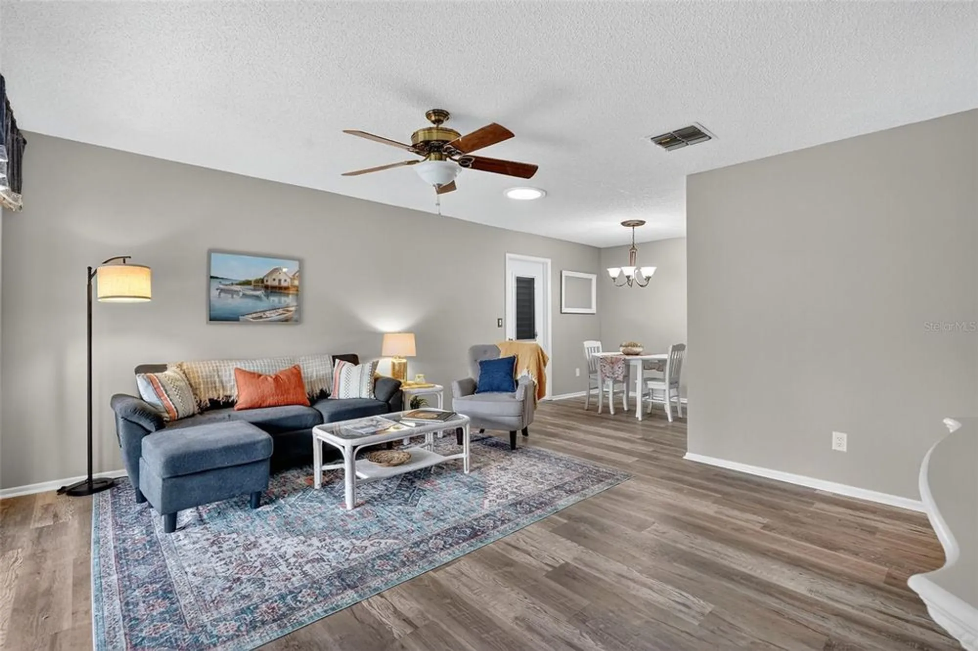 Property Slideshow image 10 of 30 | 2320 shelly dr b, Palm Harbor, FL, 34684