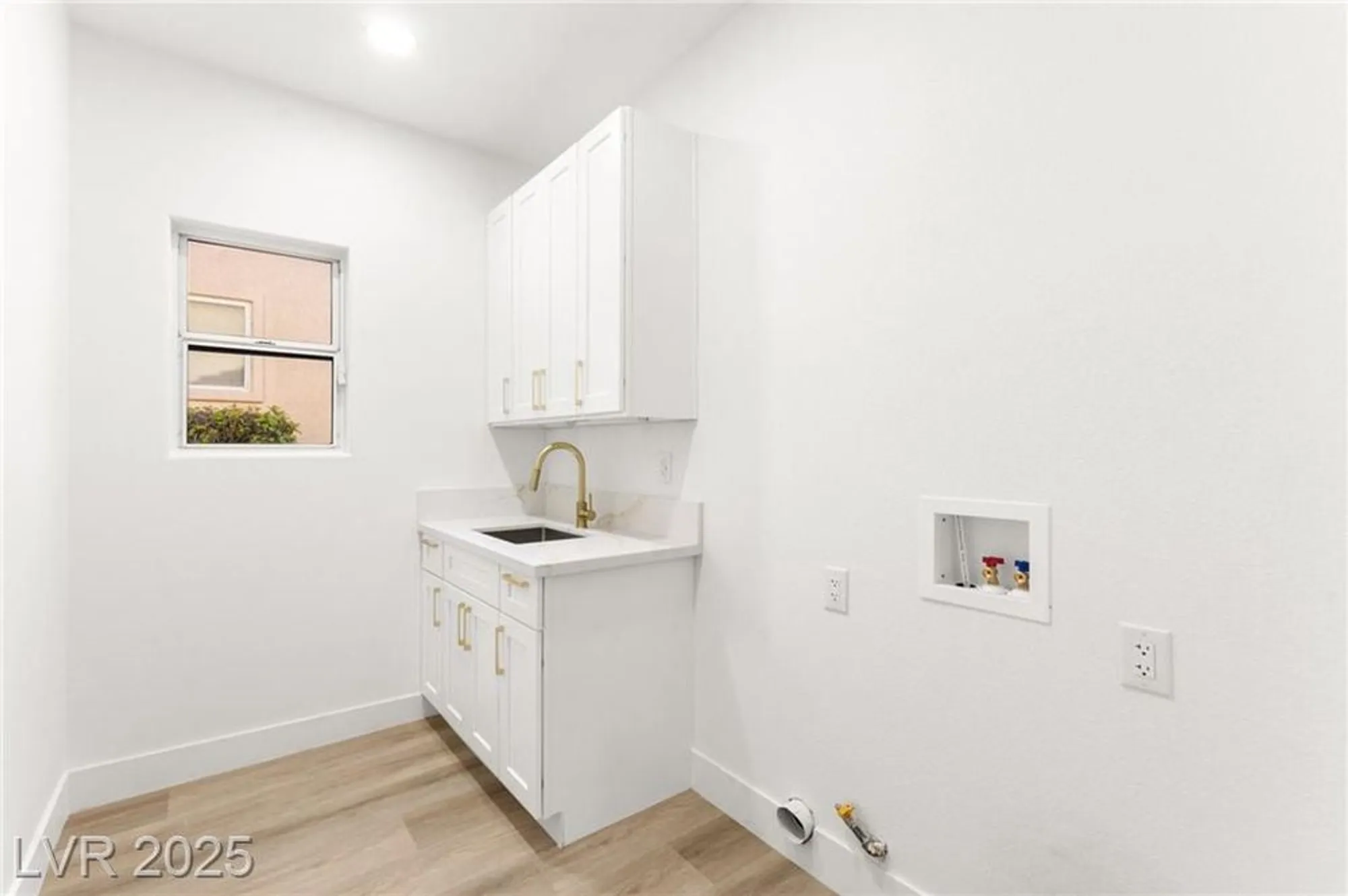 Property Slideshow image 59 of 99 | 3004 darby falls dr, Las Vegas, NV, 89134