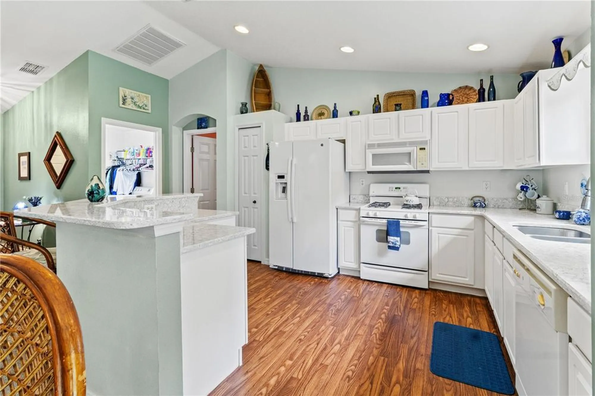 Property Slideshow image 11 of 40 | 3102 bellflower way, Lakeland, FL, 33811
