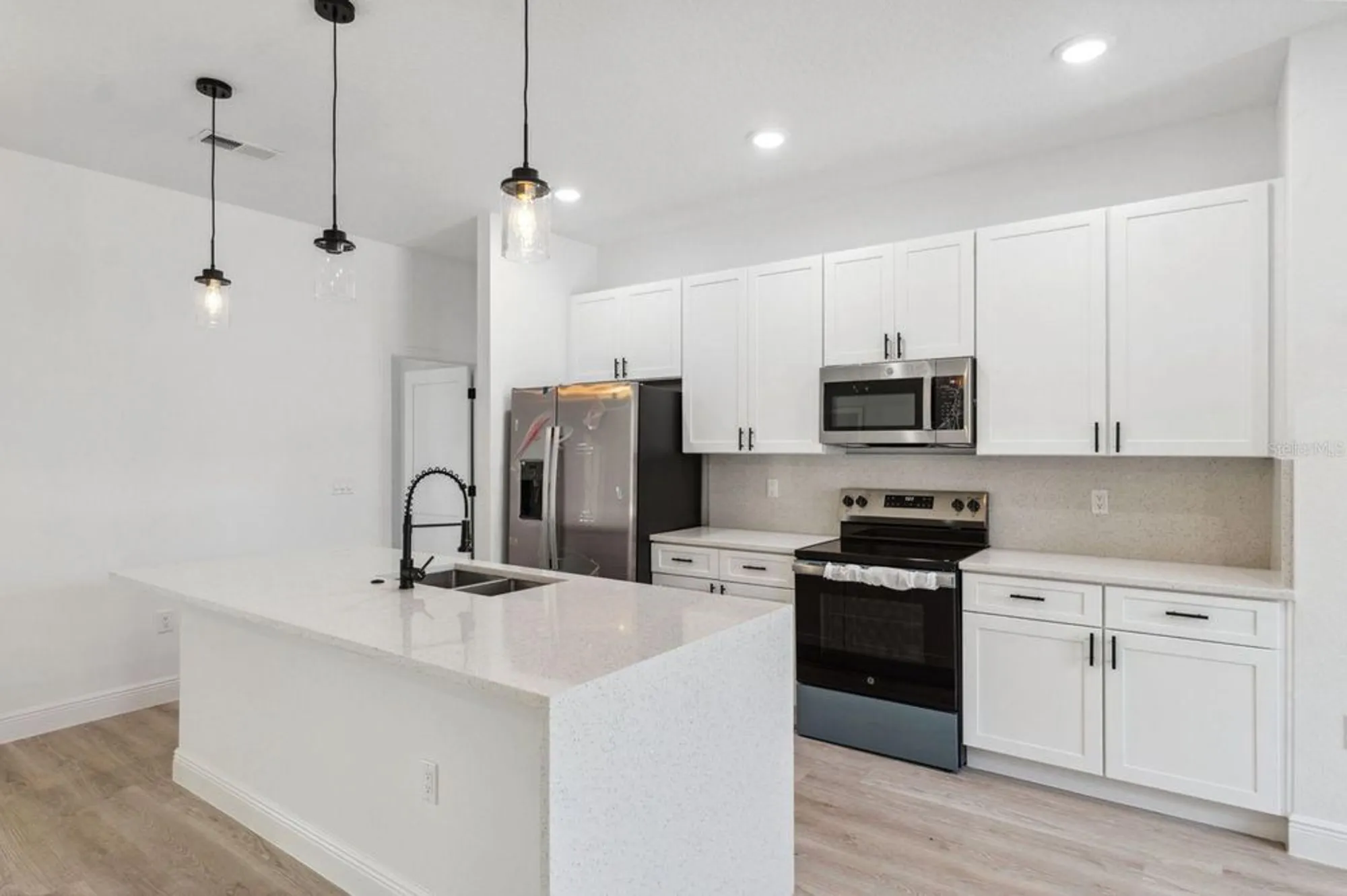 Property Slideshow image 8 of 29 | 14930 sw 66th avenue rd, Ocala, FL, 34473