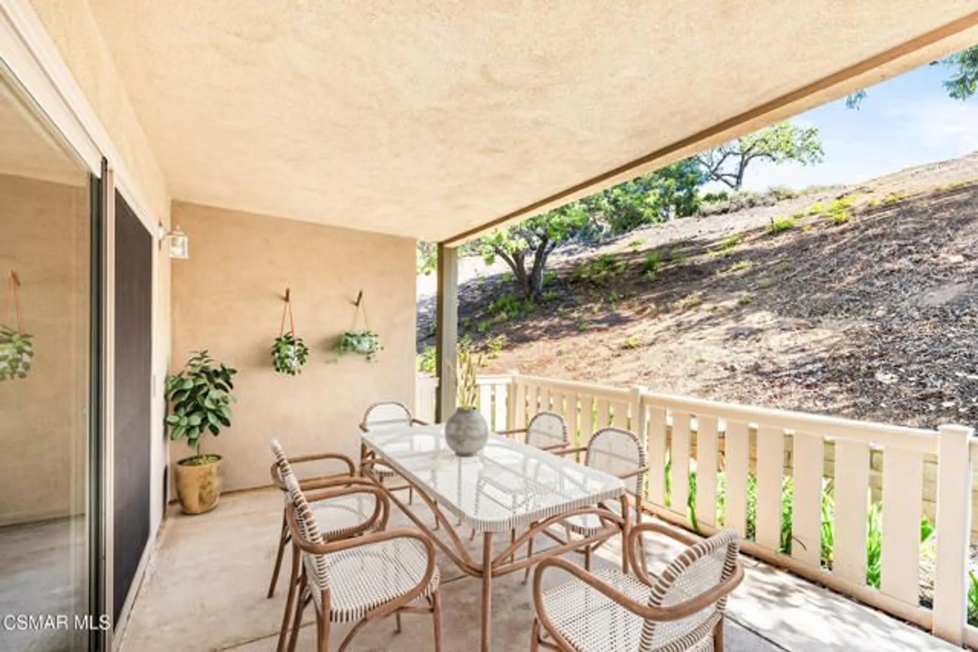 Property Slideshow image 34 of 62 | 224 oakleaf dr 105, Thousand Oaks, CA, 91360