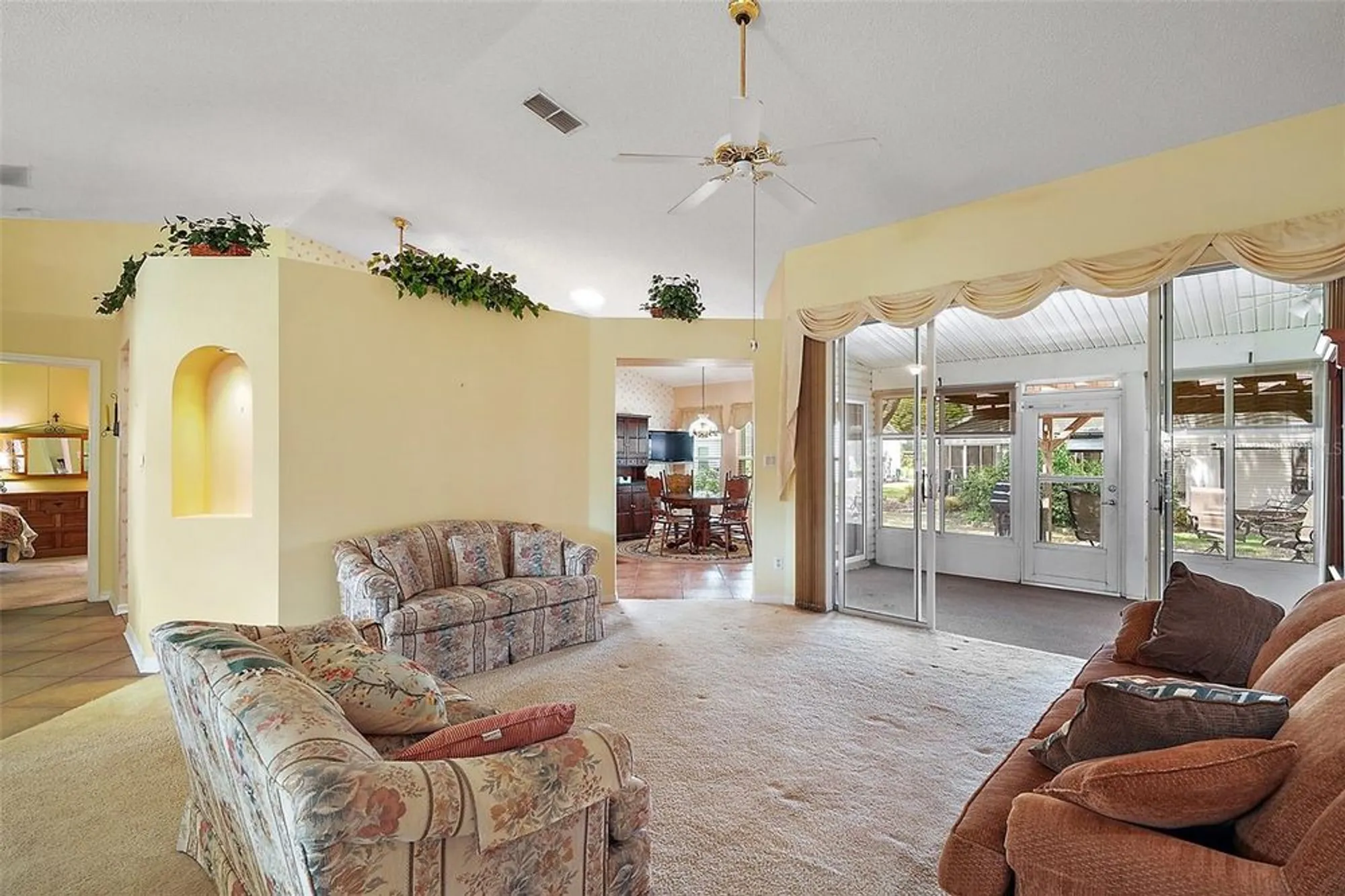 Property Slideshow image 18 of 36 | 25333 river crest dr, Leesburg, FL, 34748