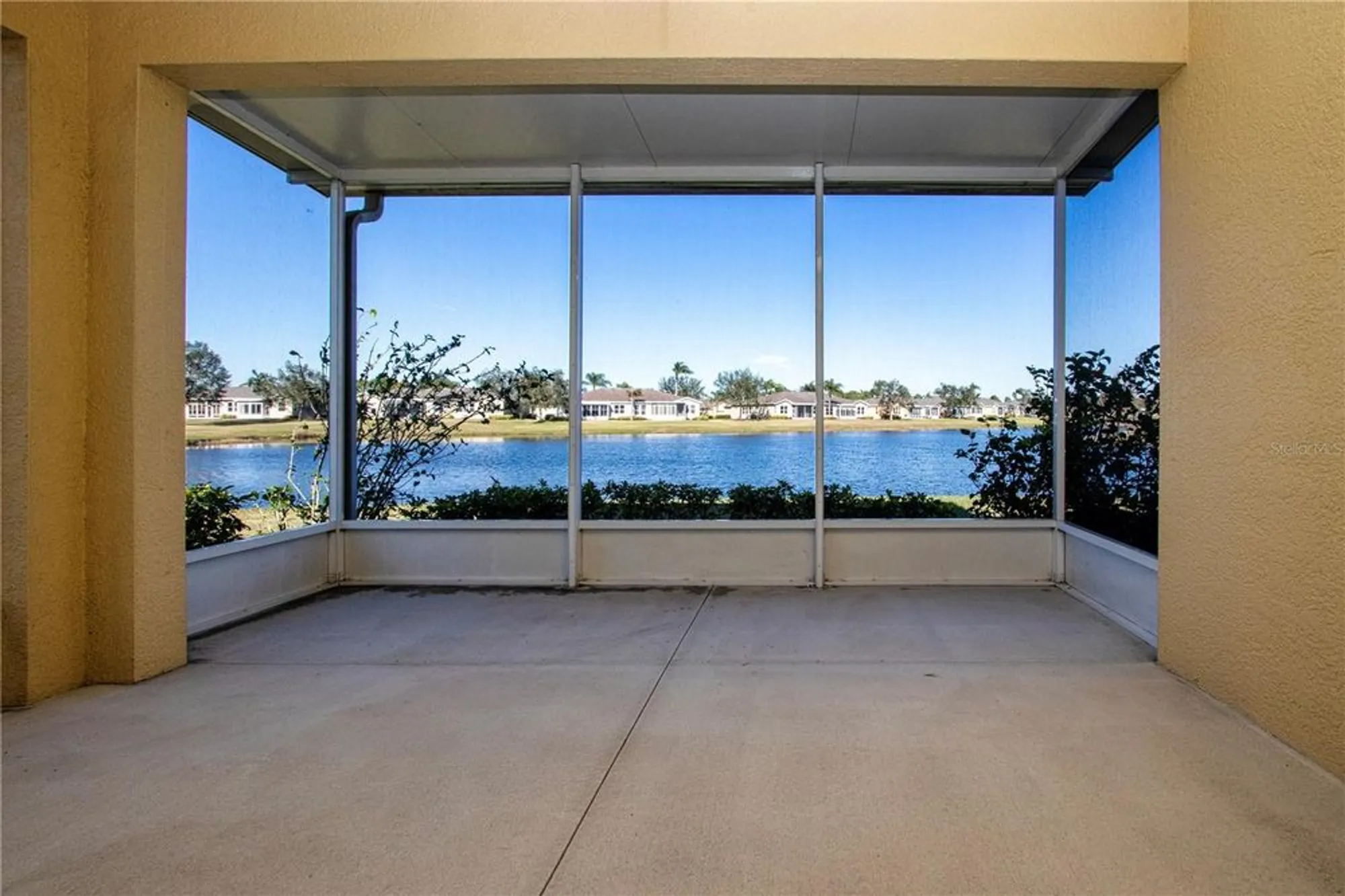 Property Slideshow image 43 of 59 | 2501 sapphire greens ln, Sun City Center, FL, 33573