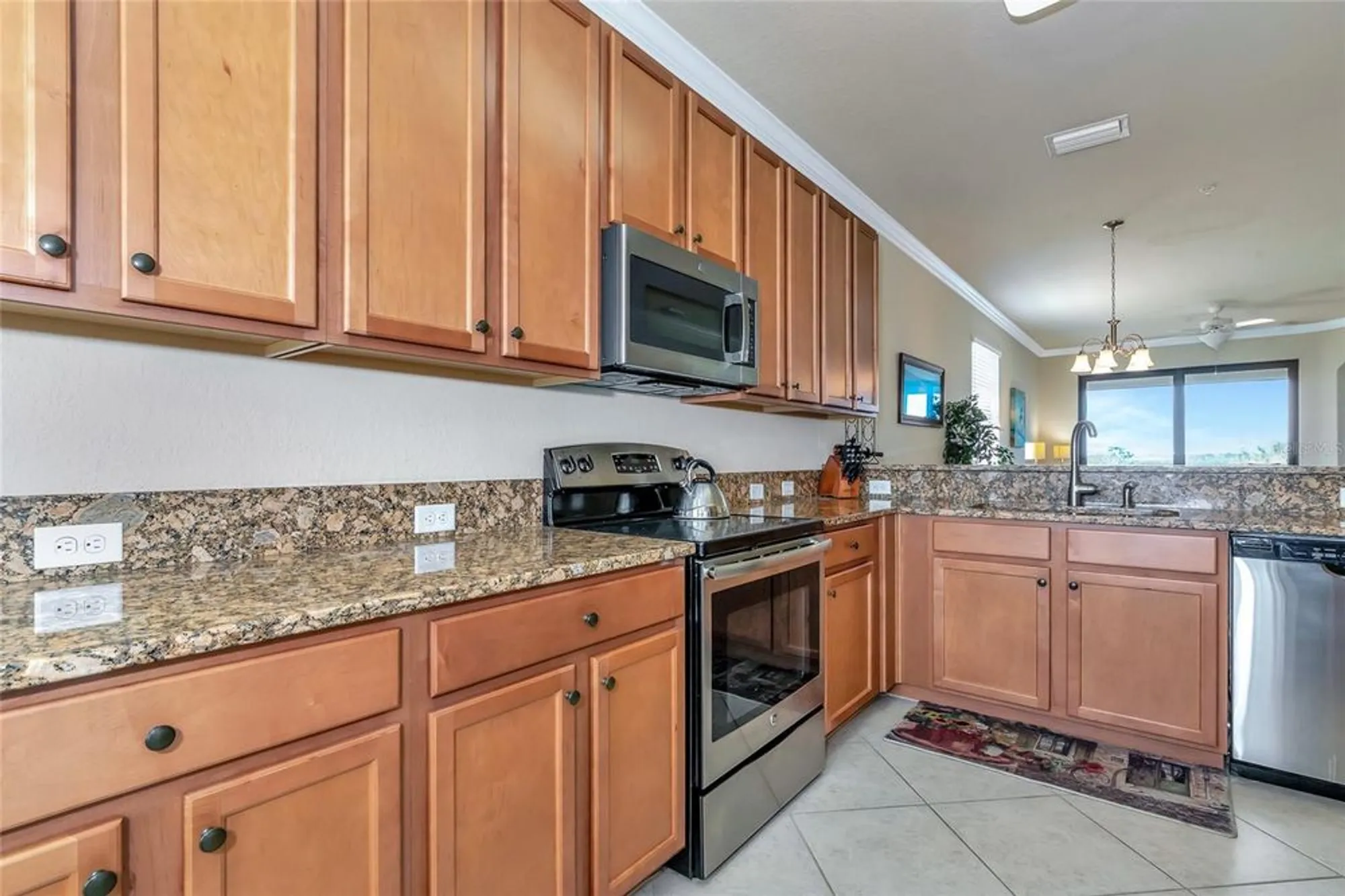 Property Slideshow image 9 of 33 | 7005 river hammock dr unit 301, Bradenton, FL, 34212