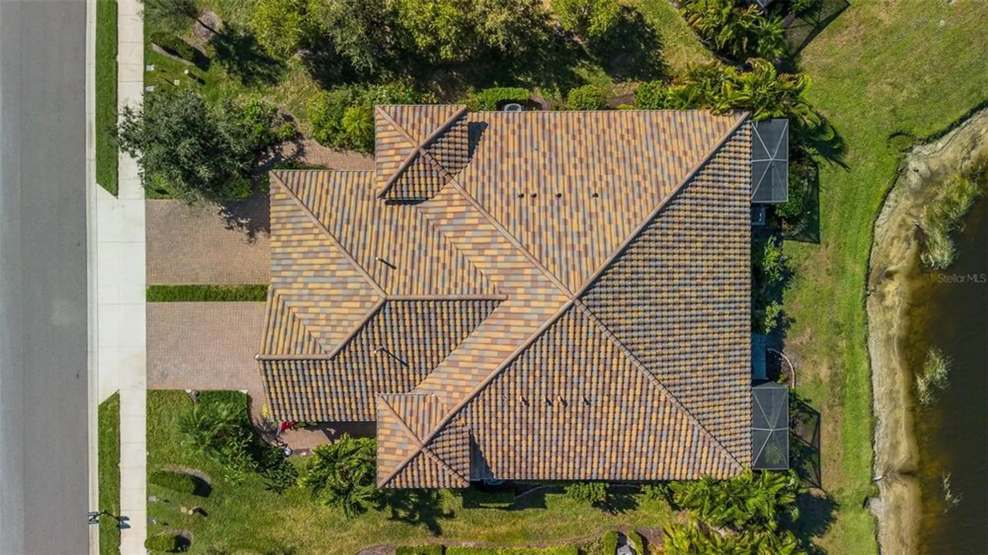 Property Slideshow image 36 of 37 | 1282 backspin dr, Englewood, FL, 34223