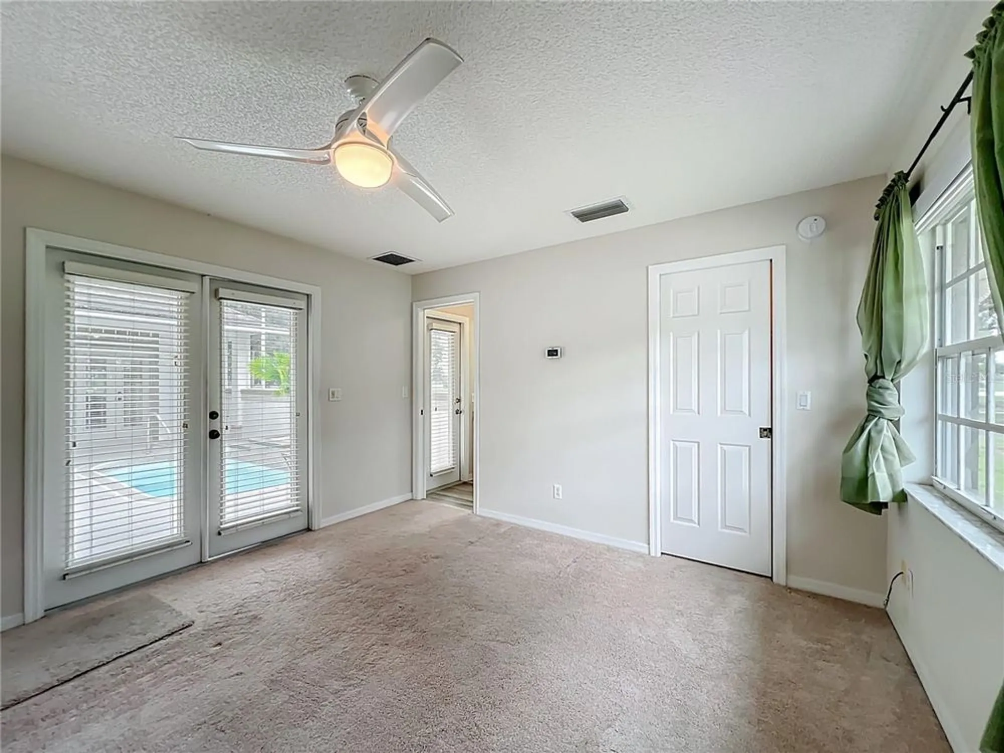 Property Slideshow image 41 of 73 | 5902 princess diana ct, Leesburg, FL, 34748