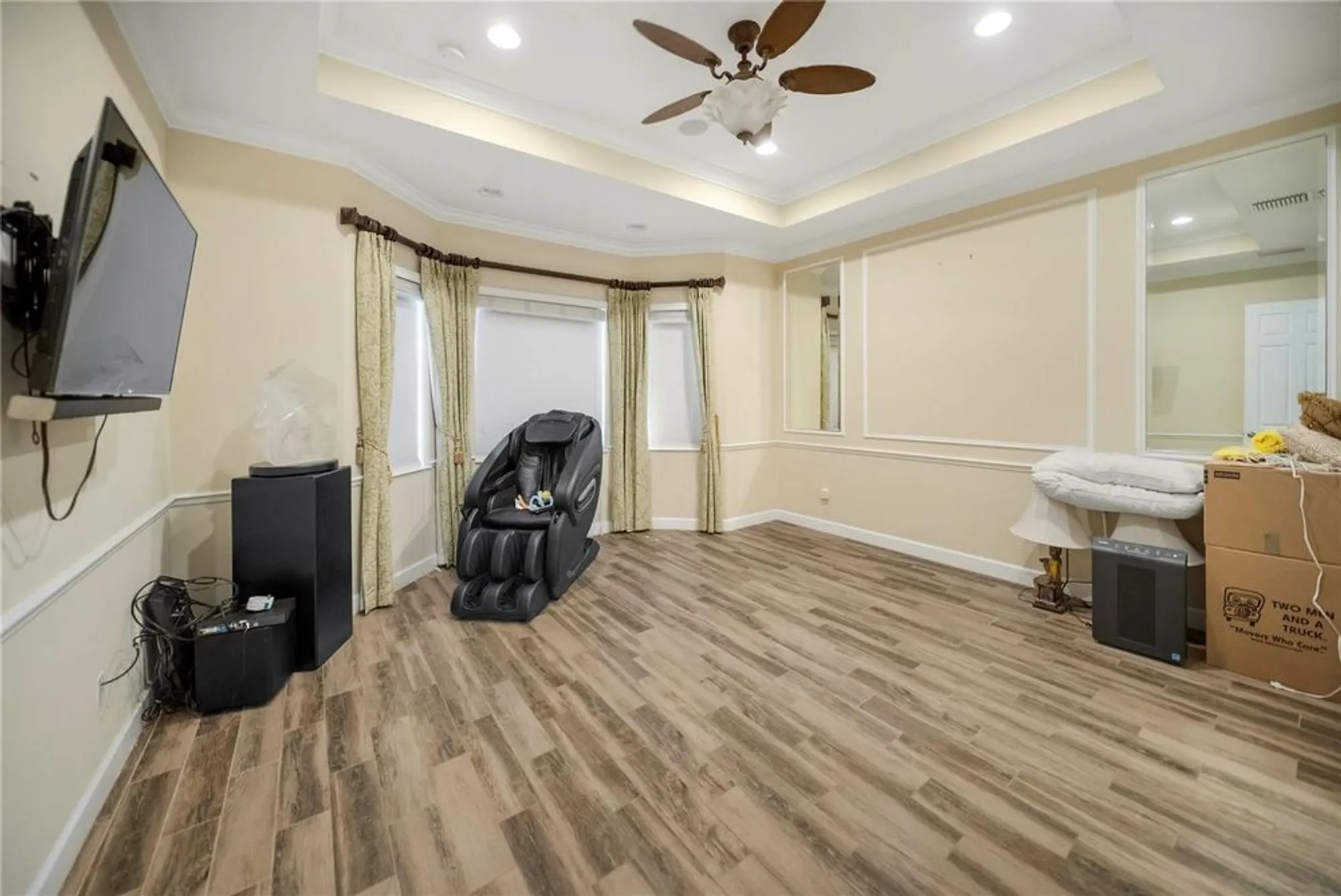 Property Slideshow image 15 of 43 | 305 siena vista pl, Sun City Center, FL, 33573