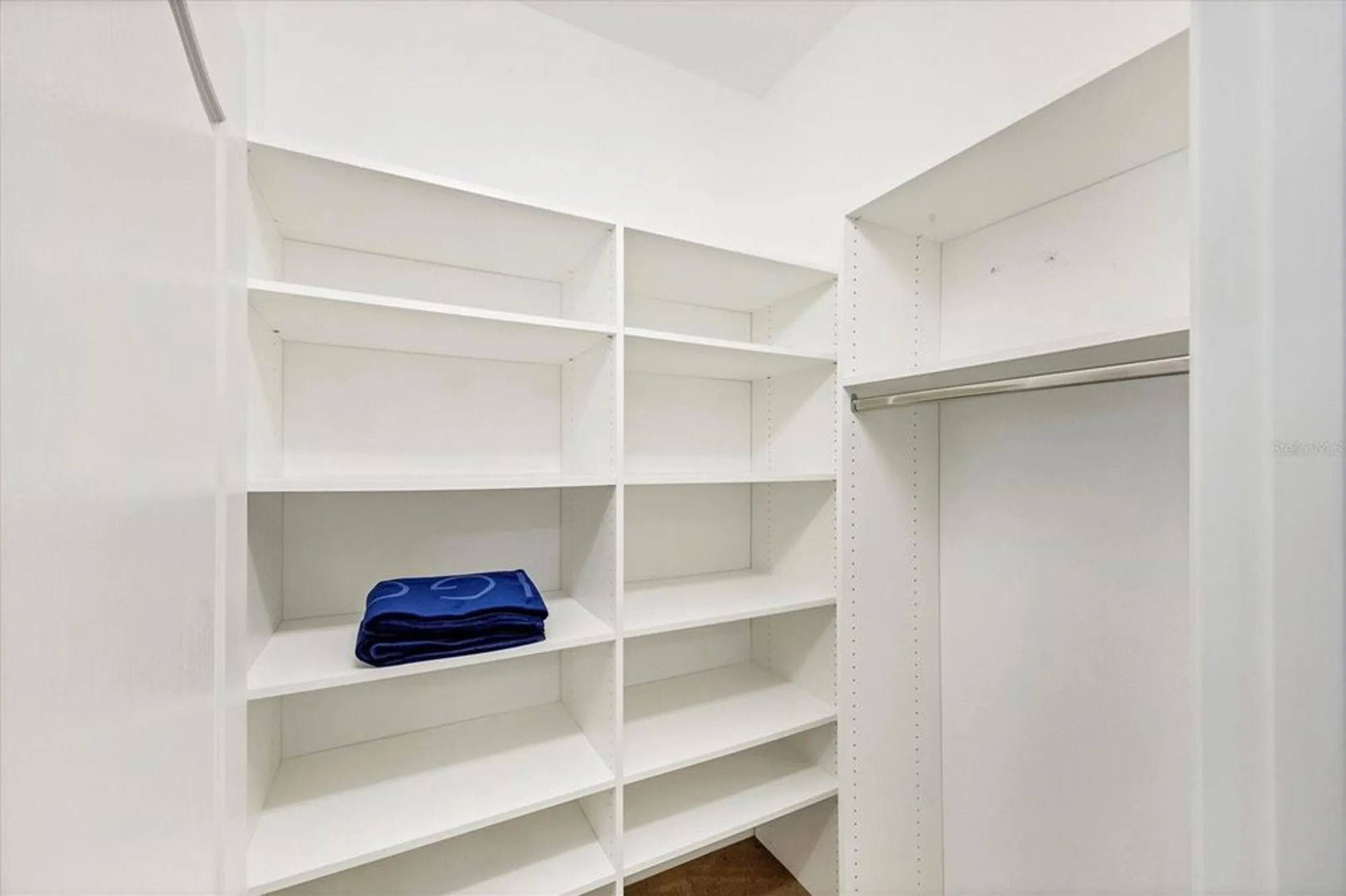 Property Slideshow image 41 of 83 | 4118 midnight blue run, Bradenton, FL, 34211