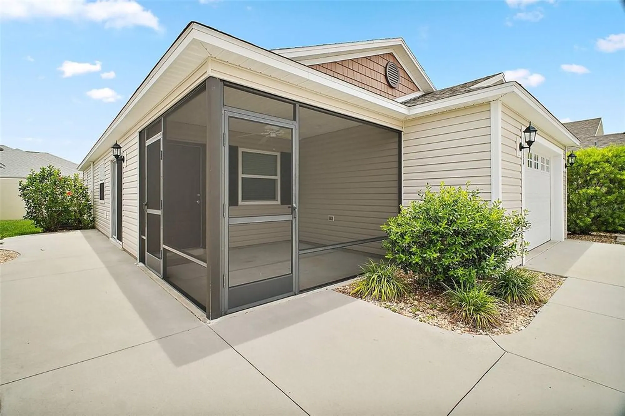 Property Slideshow image 2 of 24 | 1964 rhett rd, The Villages, FL, 32163