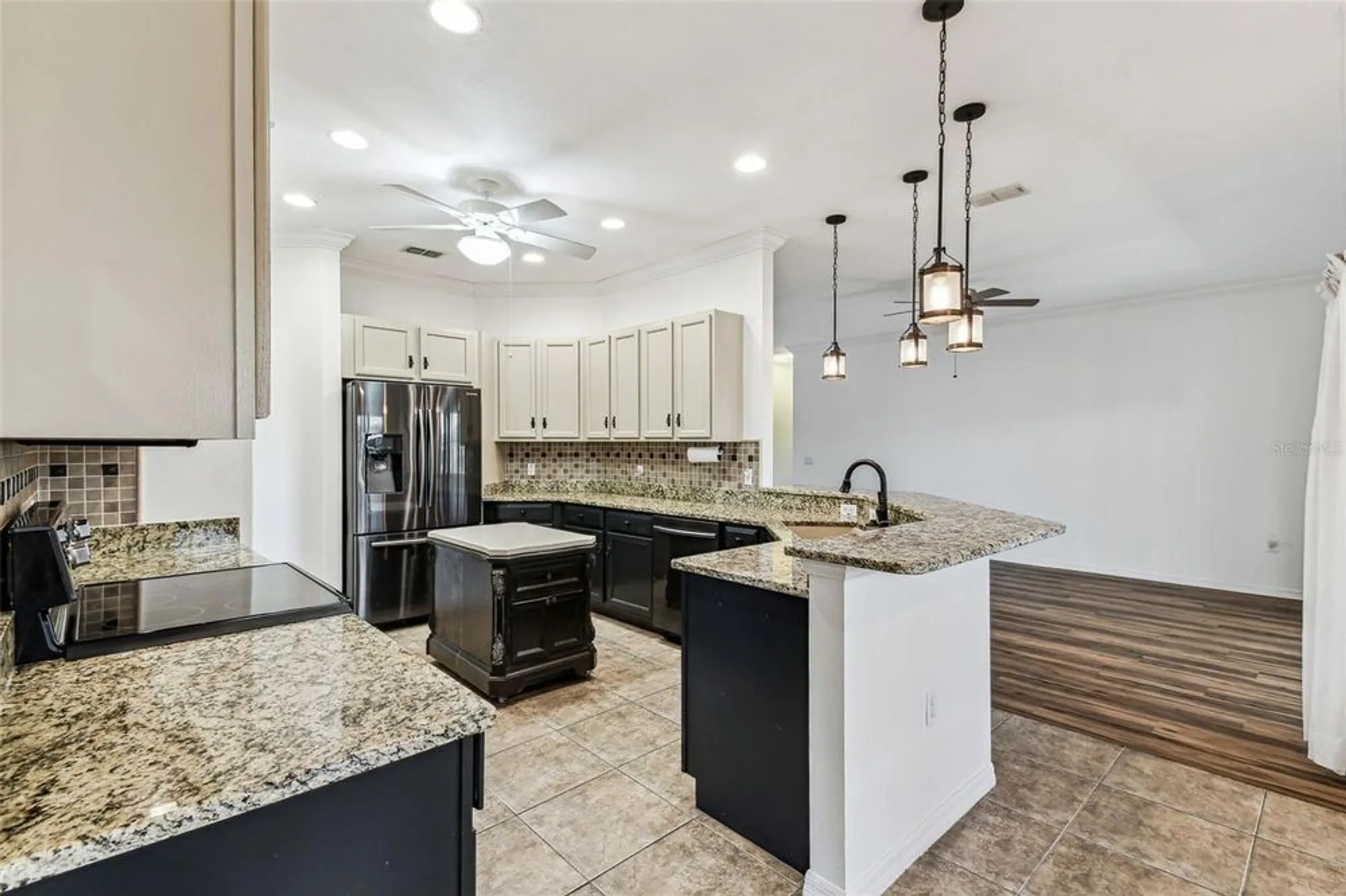 Property Slideshow image 14 of 68 | 759 glendora rd, Kissimmee, FL, 34759
