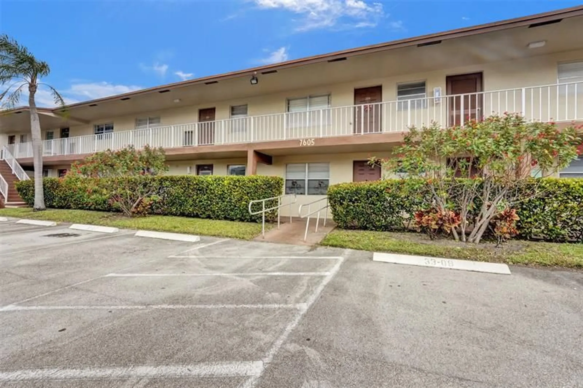 Property Slideshow image 36 of 60 | 7605 nw 5th pl apt 103, Margate, FL, 33063