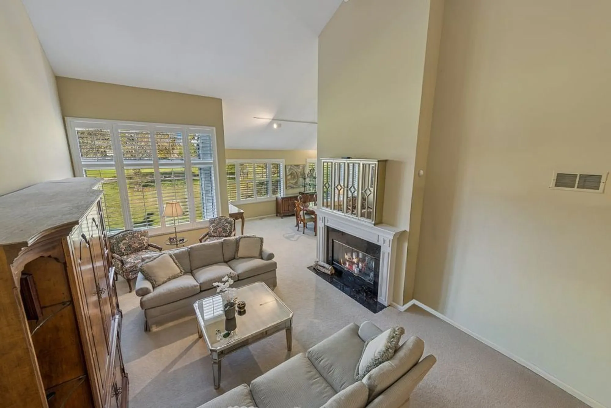 Property Slideshow image 25 of 55 | 868 longmeadow ct, Lake Barrington, IL, 60010
