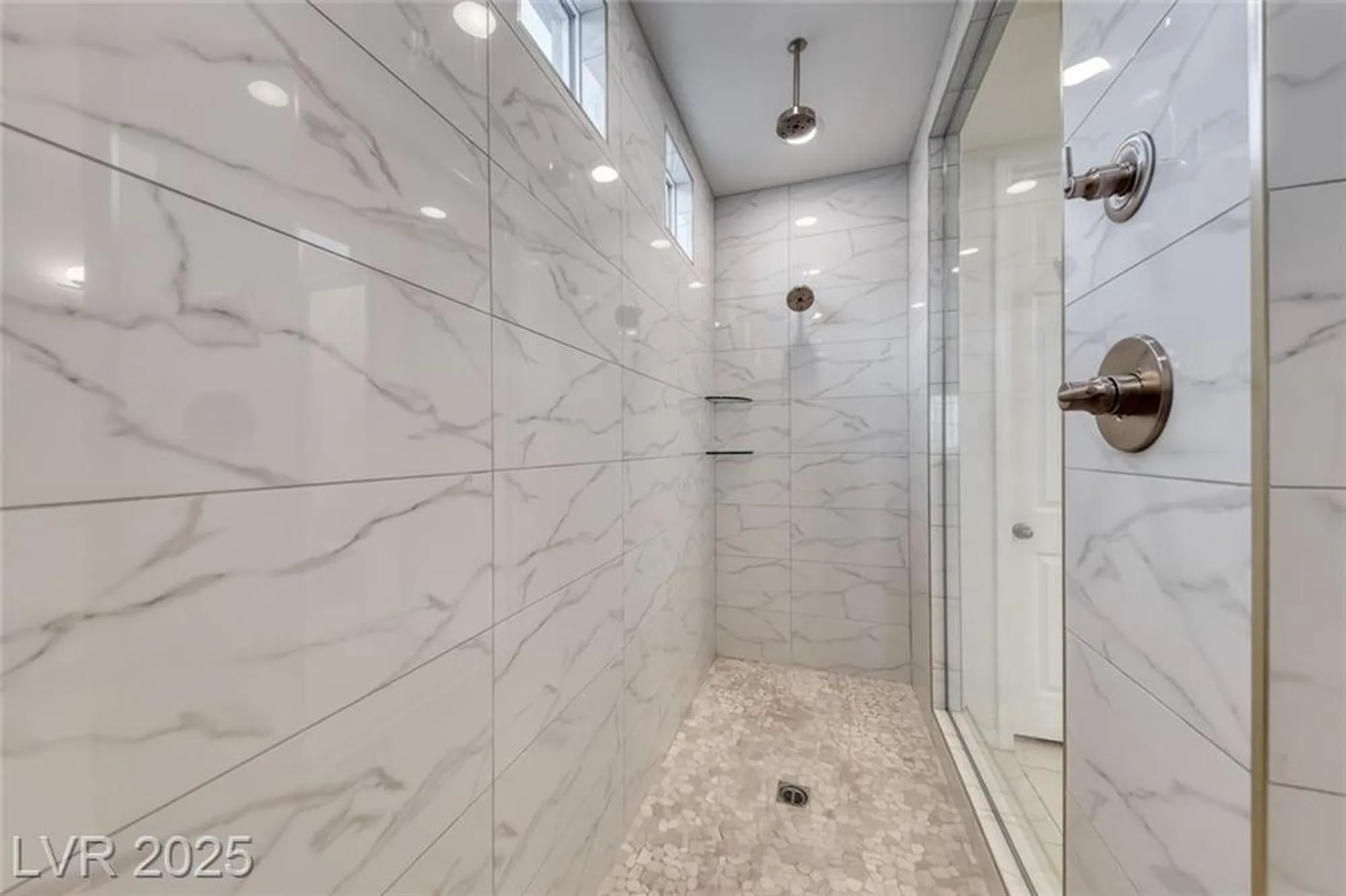 Property Slideshow image 34 of 78 | 32 tatahatso point st, Henderson, NV, 89011