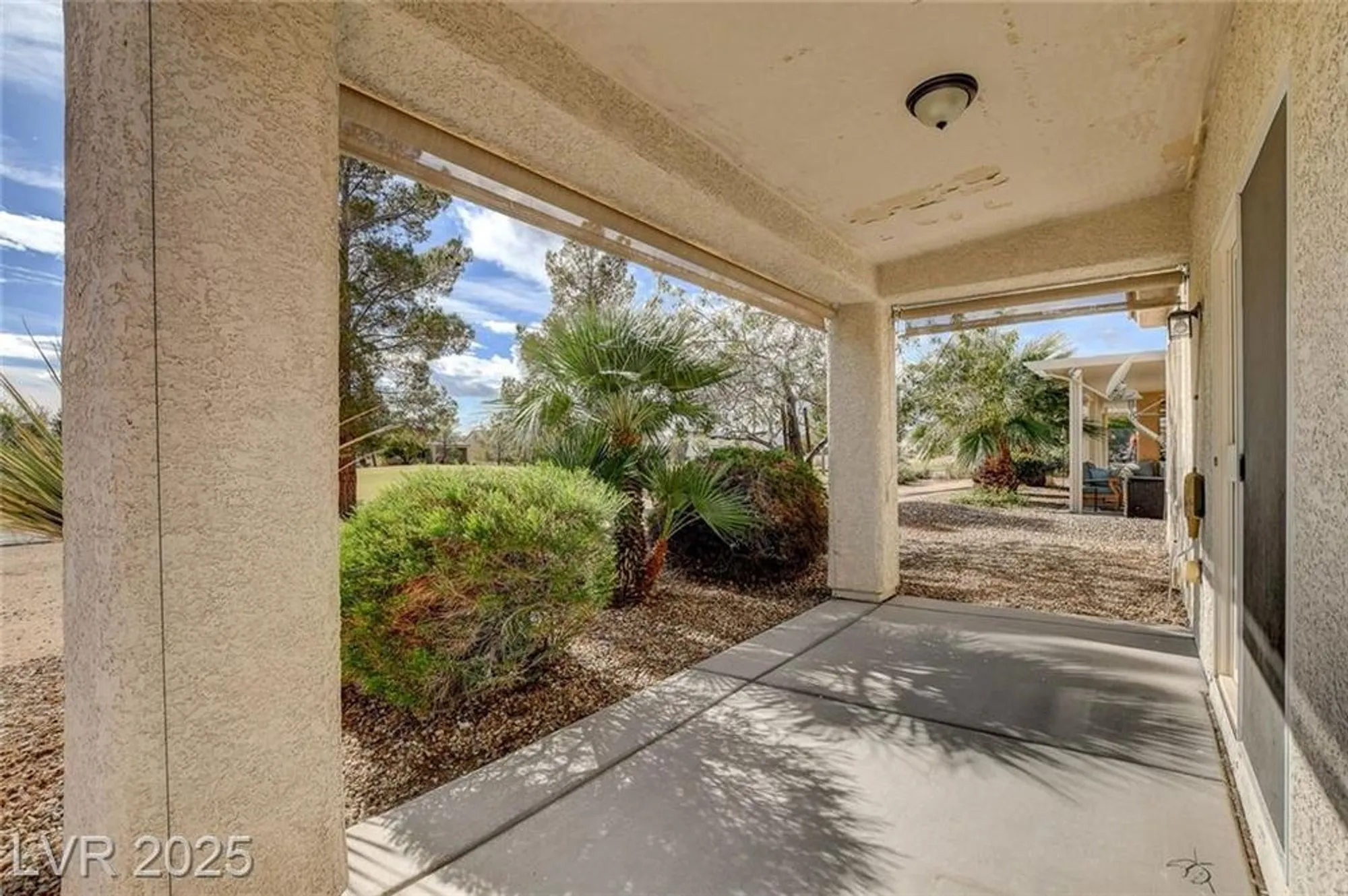 Property Slideshow image 29 of 48 | 2421 willow wren dr, North Las Vegas, NV, 89084