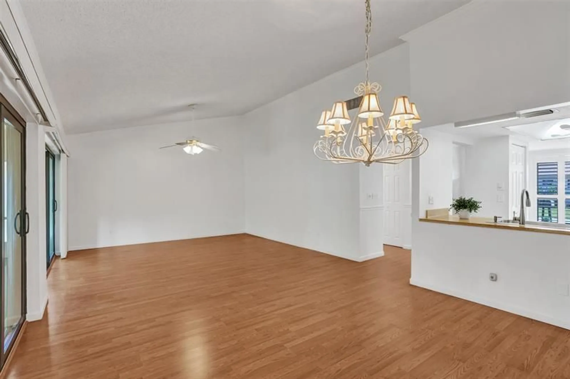 Property Slideshow image 14 of 85 | 2261 sw 15th pl, Deerfield Beach, FL, 33442