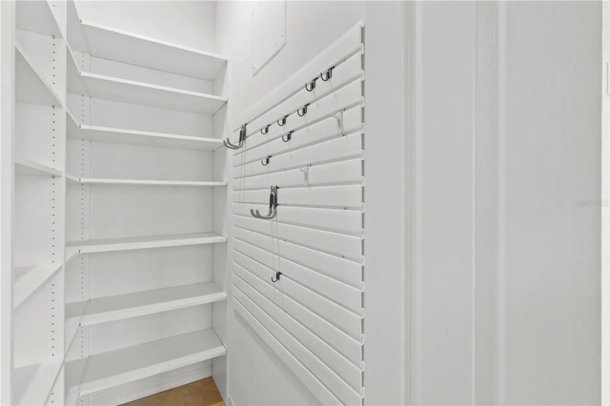 Property Slideshow image 5 of 57 | 1833 lancashire dr, Venice, FL, 34293