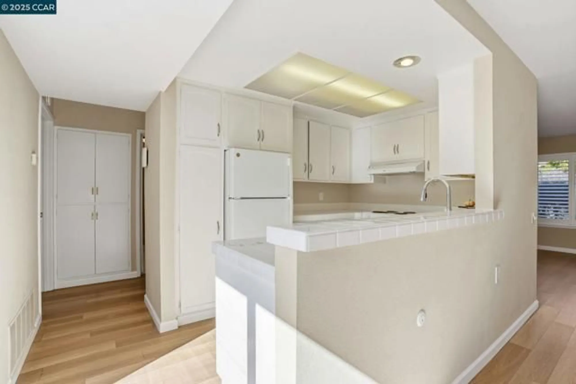 Property Slideshow image 6 of 29 | 2425 pine knoll dr 1, Walnut Creek, CA, 94595