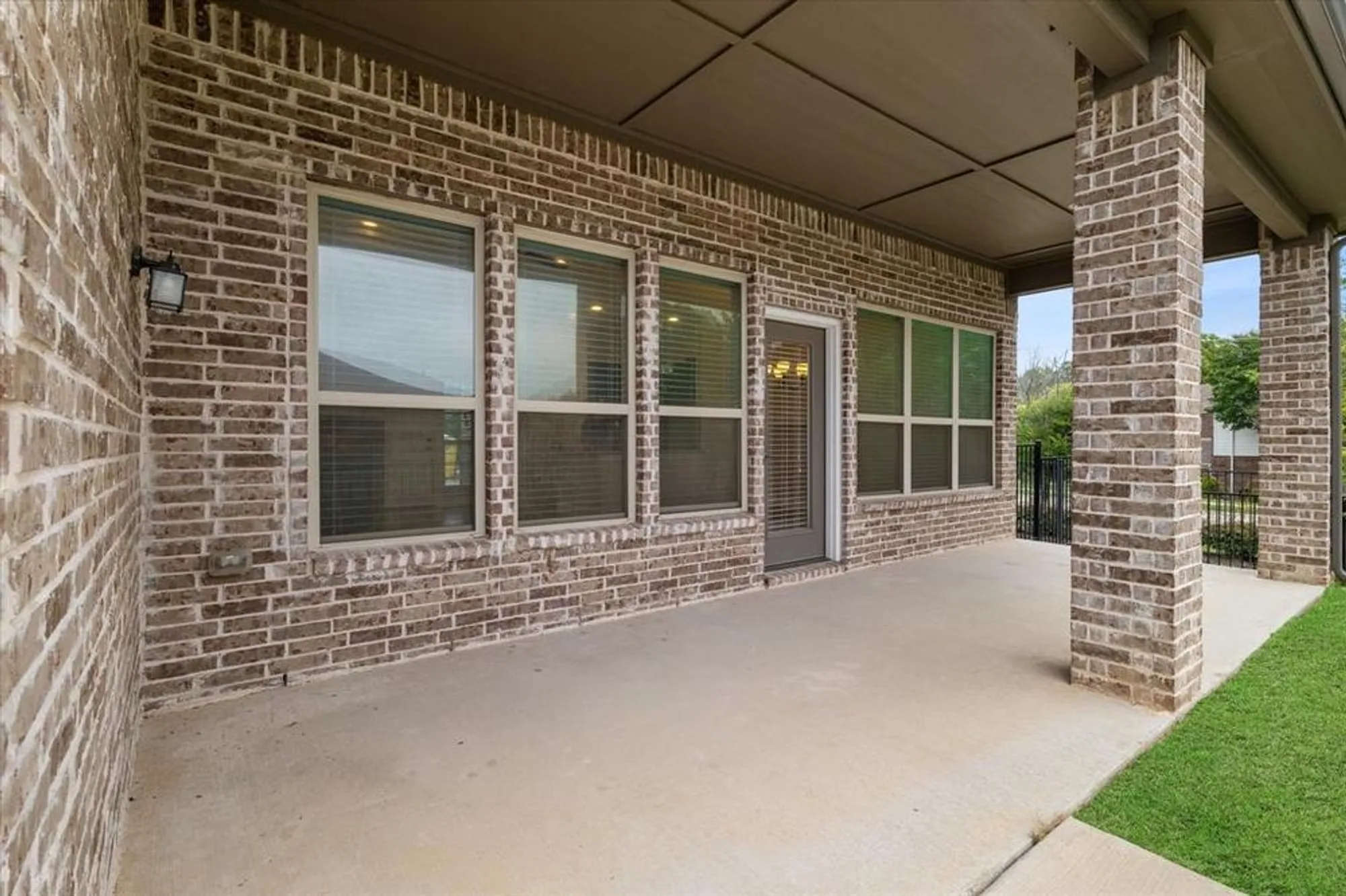 Property Slideshow image 25 of 28 | 3701 creek view dr, Mckinney, TX, 75071