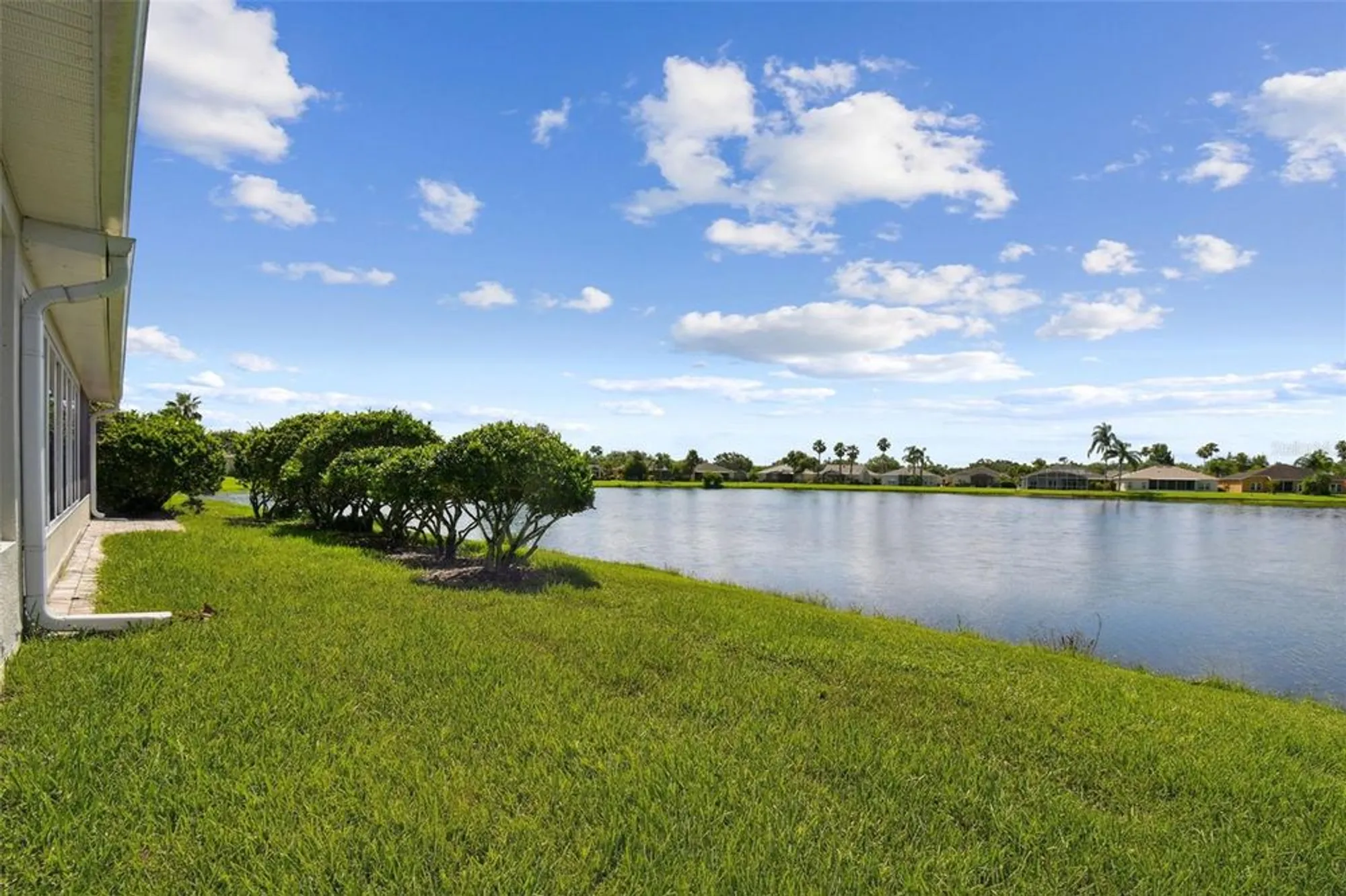Property Slideshow image 37 of 61 | 201 largo dr, Kissimmee, FL, 34759