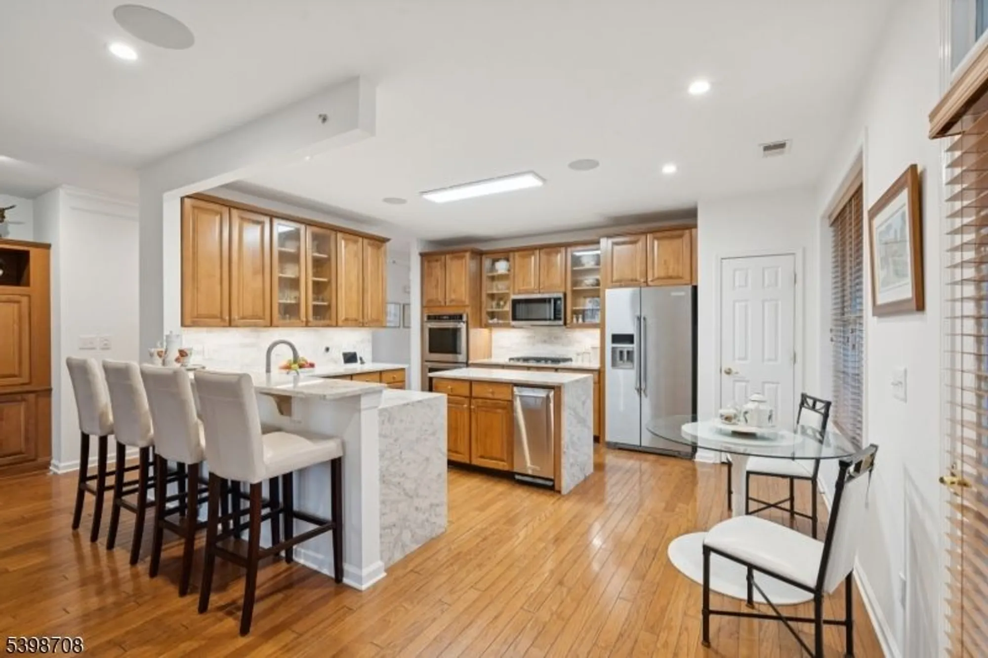 Property Slideshow image 17 of 35 | 911 holly ln # 11, Cedar Grove, NJ, 07009