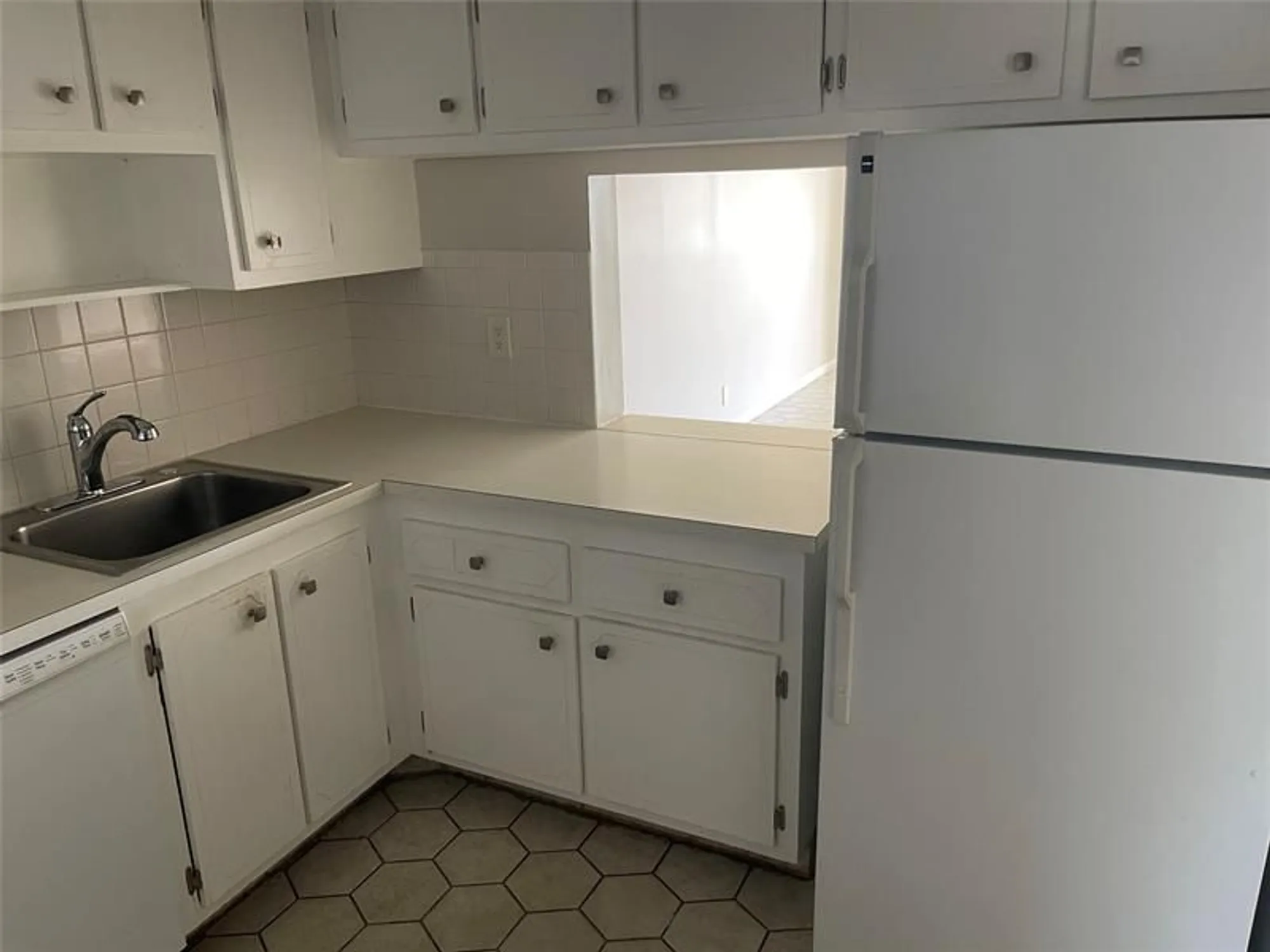 Property Slideshow image 2 of 57 | 1005 country club dr apt 205, Margate, FL, 33063