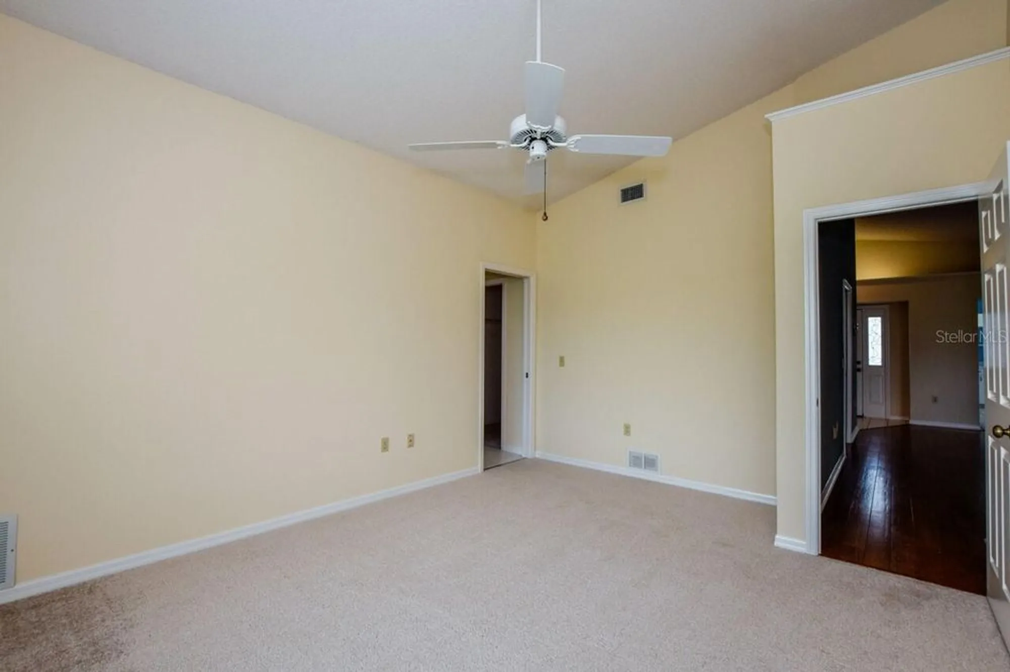 Property Slideshow image 20 of 65 | 702 brightside crescent dr 2, Venice, FL, 34293
