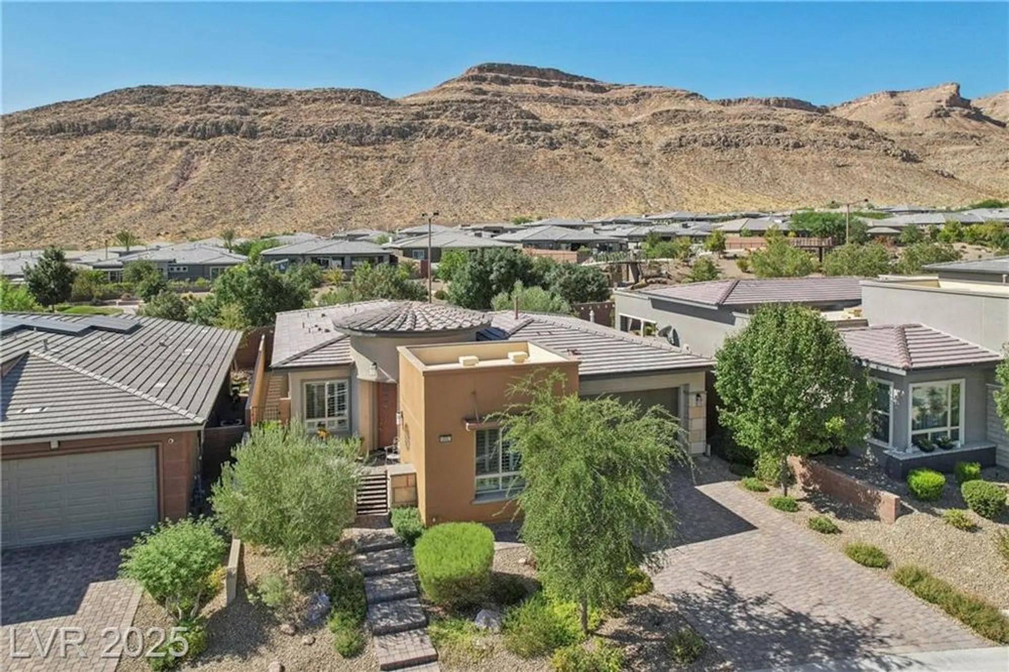 Property Slideshow image 3 of 87 | 10057 regency canyon way, Las Vegas, NV, 89148