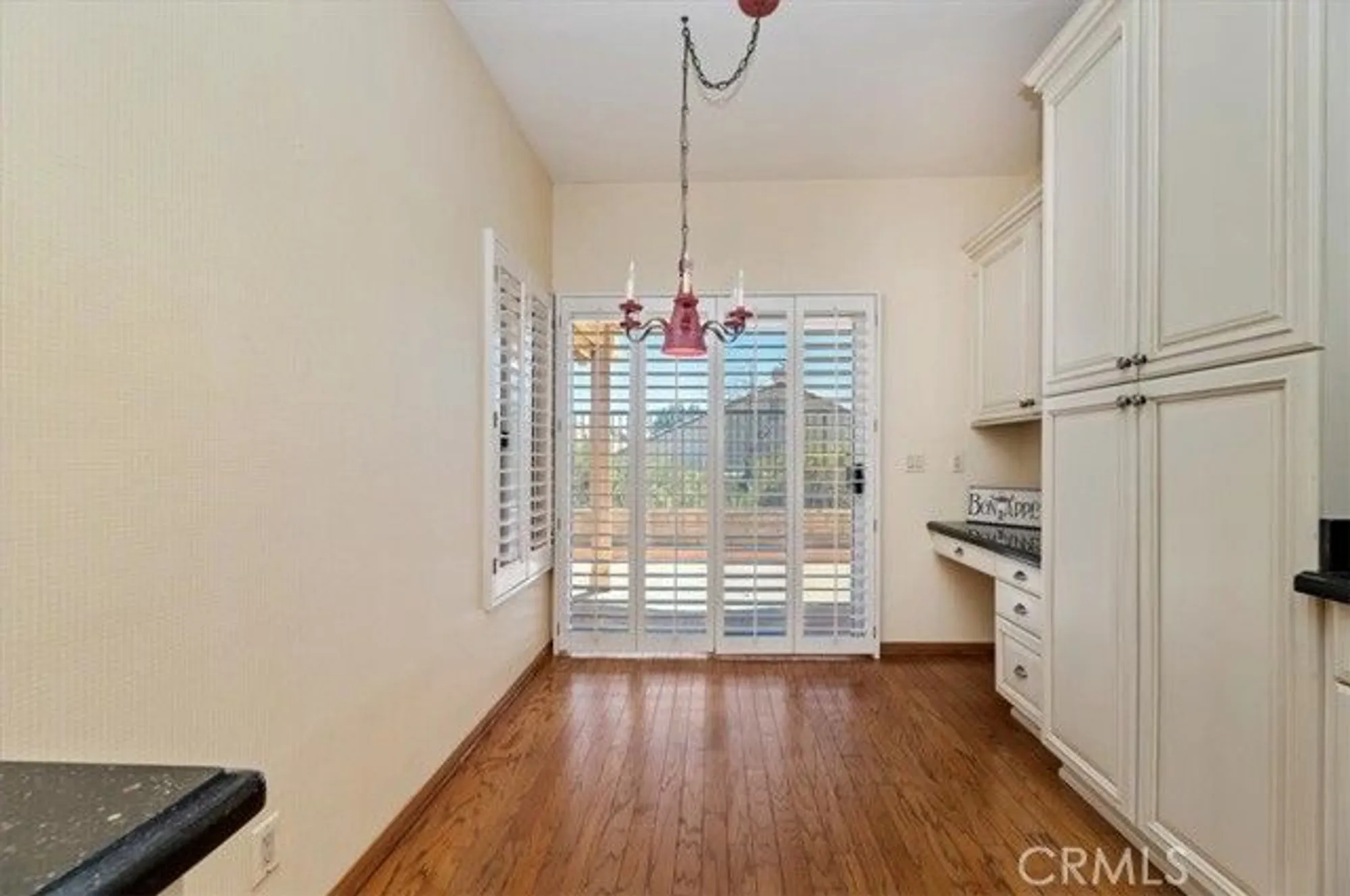 Property Slideshow image 23 of 69 | 24181 via prima vera, Murrieta, CA, 92562