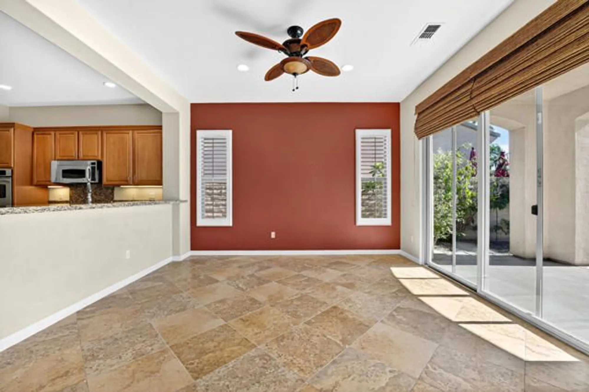 Property Slideshow image 19 of 69 | 81073 avenida tres lagunas, Indio, CA, 92203