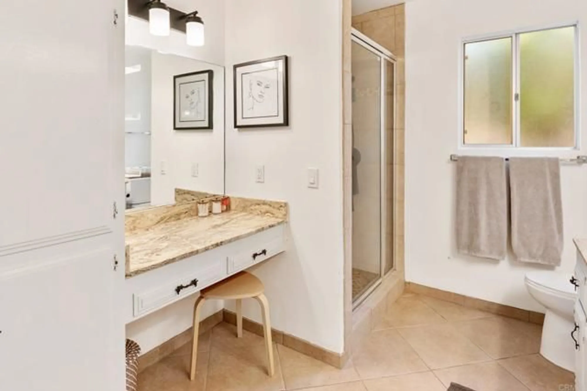 Property Slideshow image 27 of 53 | 10512 moon view way, Escondido, CA, 92026