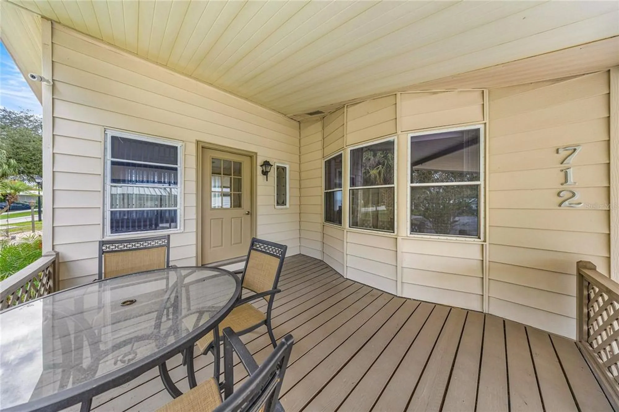 Property Slideshow image 4 of 31 | 712 devon dr, Lady Lake, FL, 32159