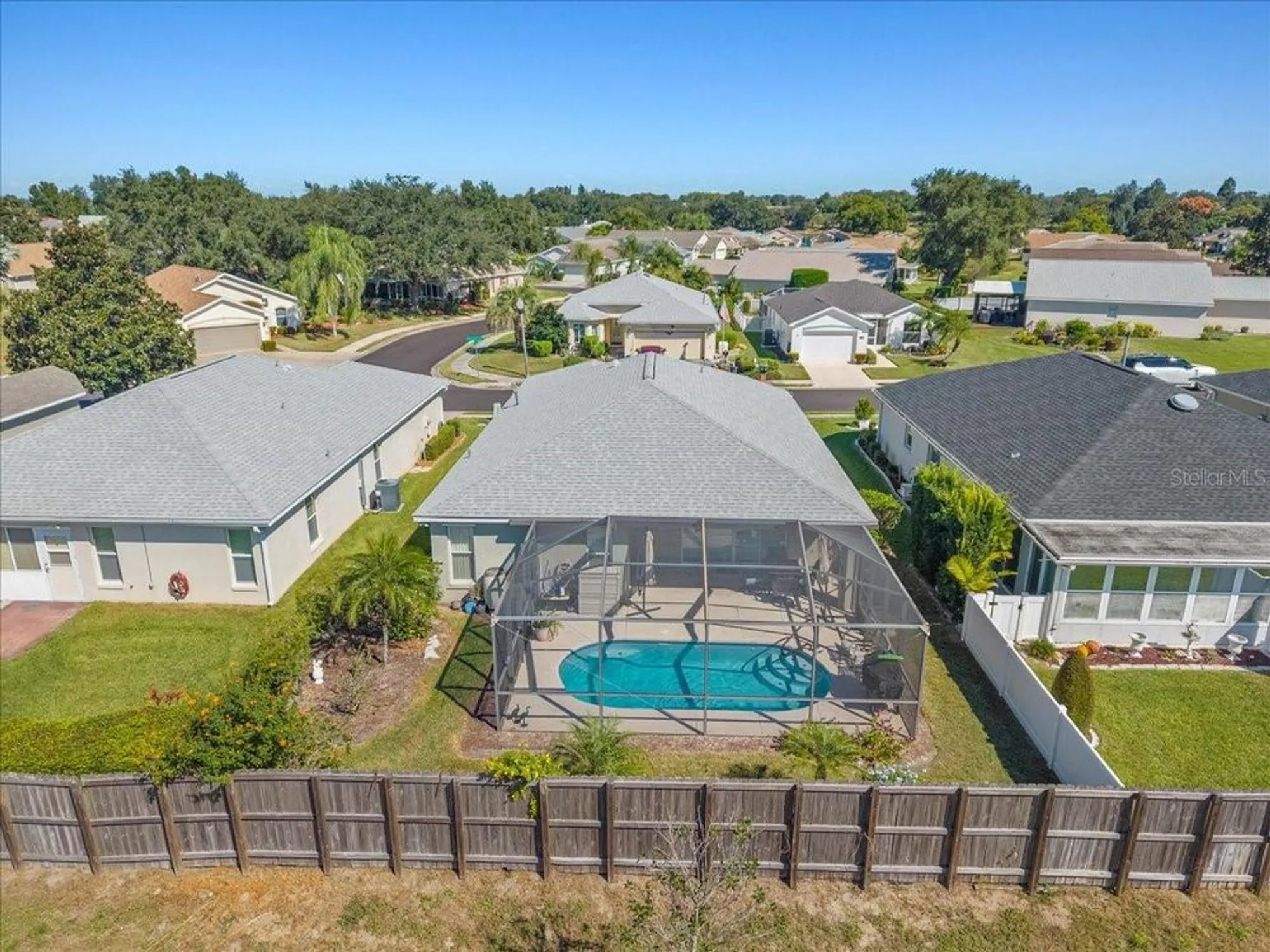 Property Slideshow image 6 of 42 | 364 lake suzanne dr, Lake Wales, FL, 33859