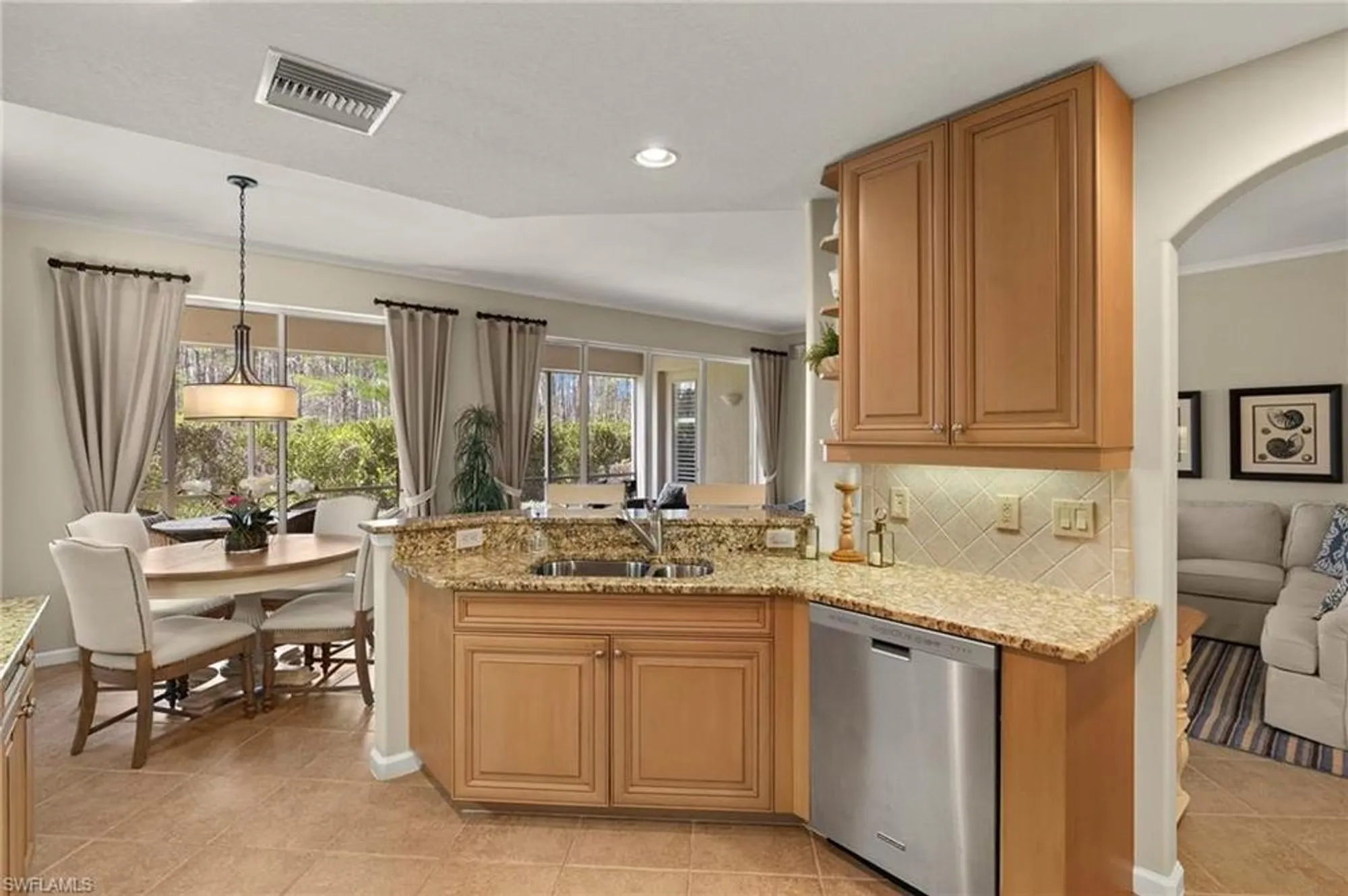 Property Slideshow image 8 of 39 | 13002 pennington pl 101, Fort Myers, FL, 33913