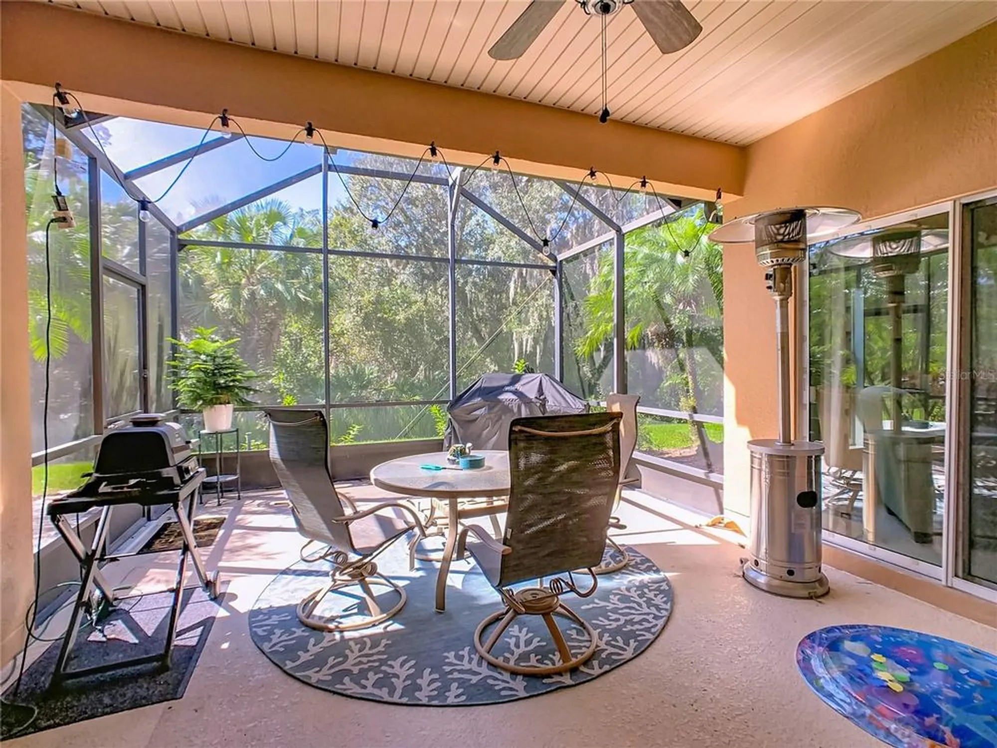Property Slideshow image 39 of 76 | 680 portofino dr, Poinciana, FL, 34759