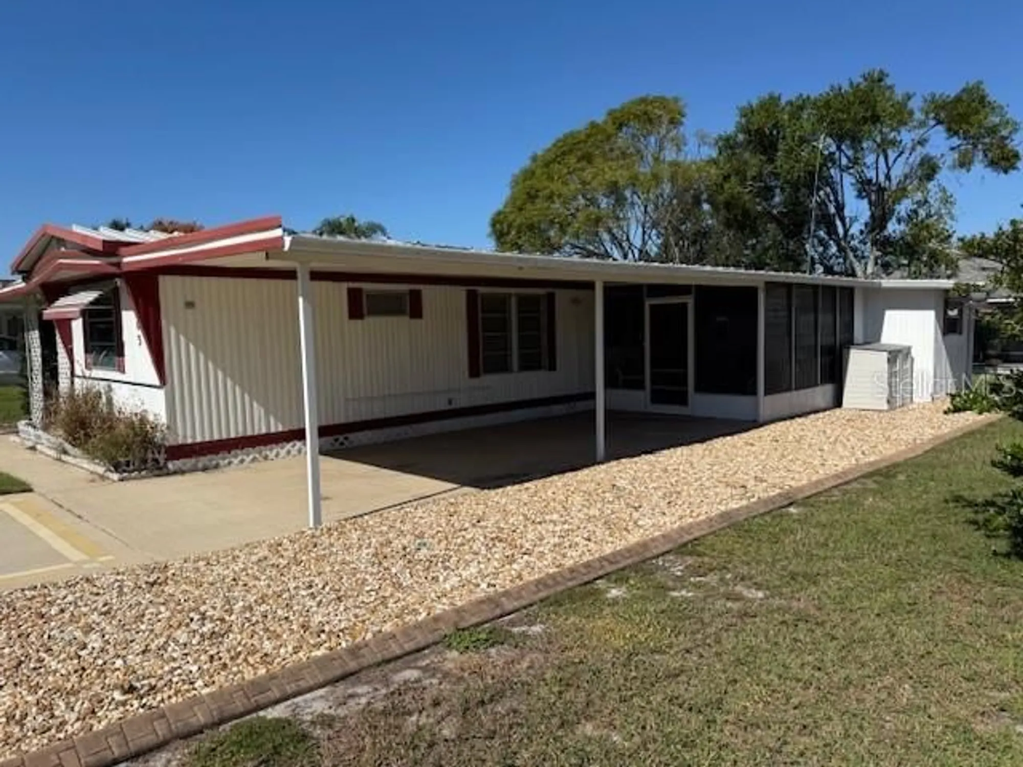 Property Slideshow image 3 of 39 | 1003 vermont ave, Lady Lake, FL, 32159