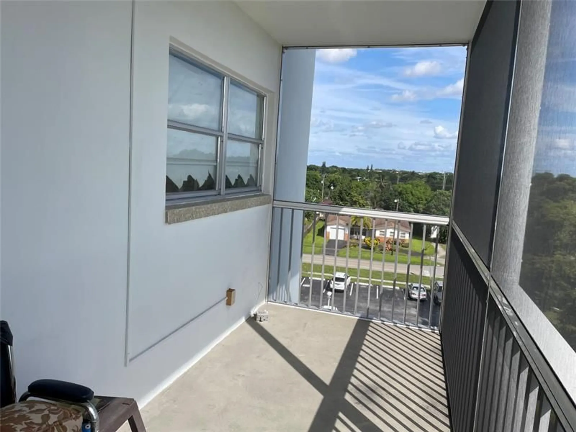 Property Slideshow image 4 of 4 | 4751 nw 21st st 500, Lauderhill, FL, 33313