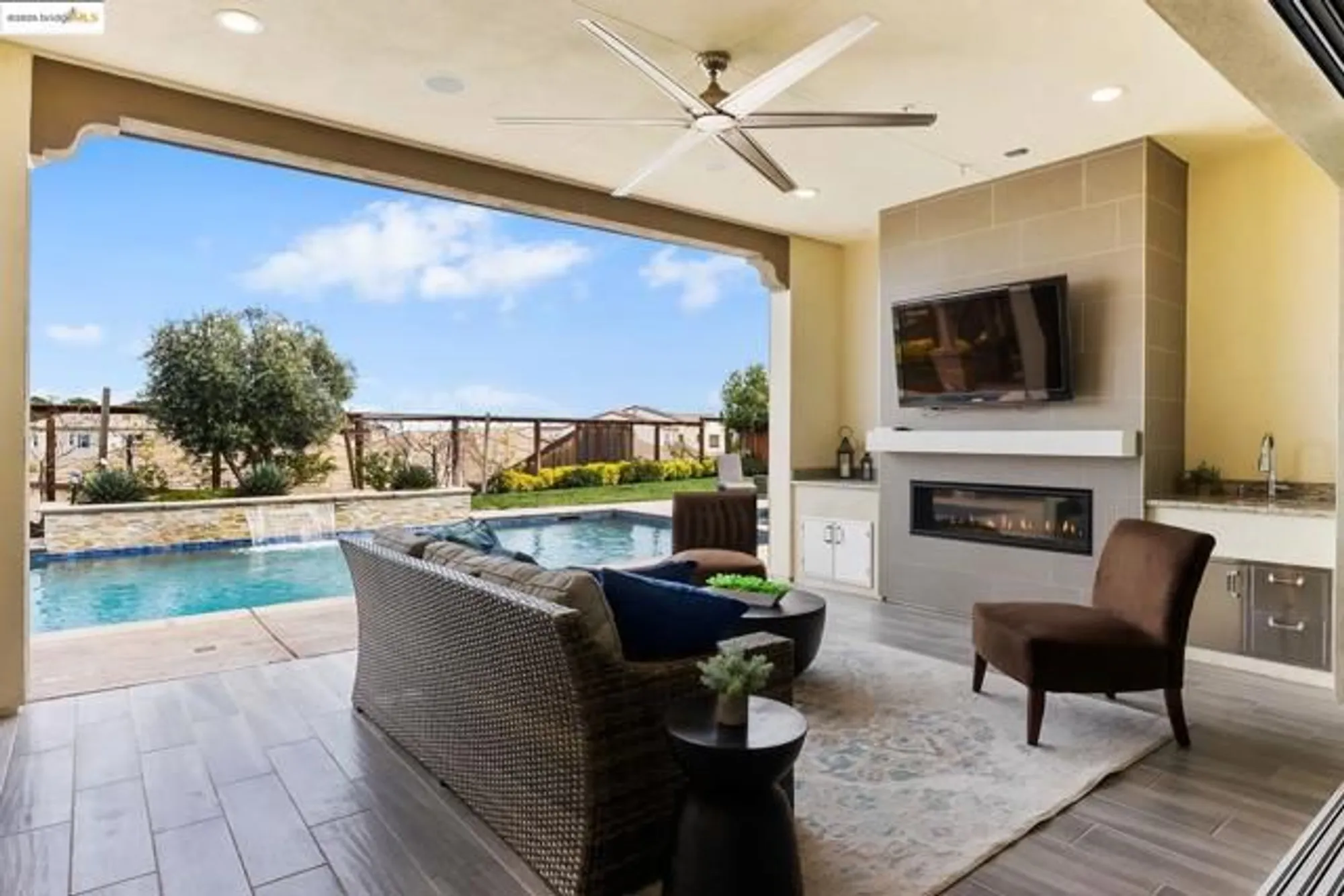 Property Slideshow image 34 of 54 | 1890 late harvest ct, Brentwood, CA, 94513